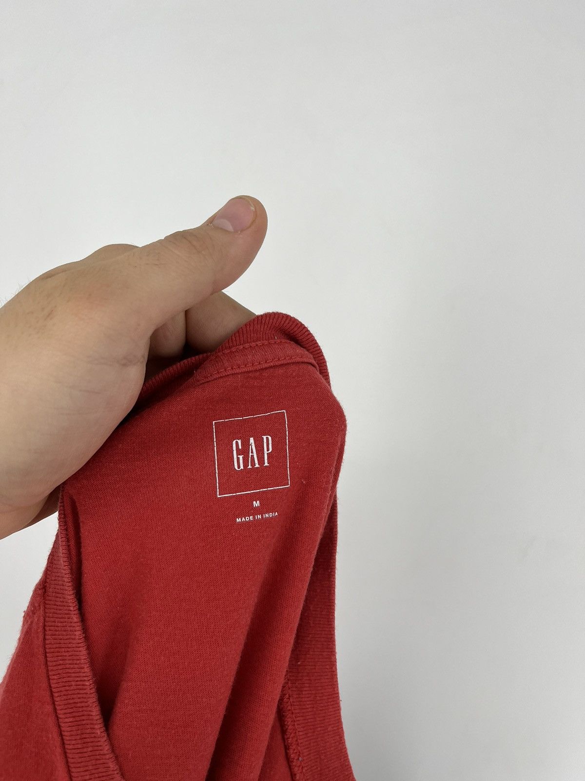 Other Vintage Y2K Gap Logo T-Shirt Streetwear Fashion Size M Size US M / EU 48-50 / 2 - 8 Thumbnail