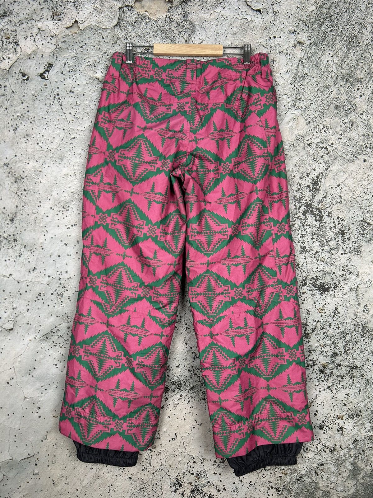 Nike ACG Vintage Nike ACG Snowboarding Outdoor Pants Rare Hype Pink Size US 32 / EU 48 - 5 Thumbnail