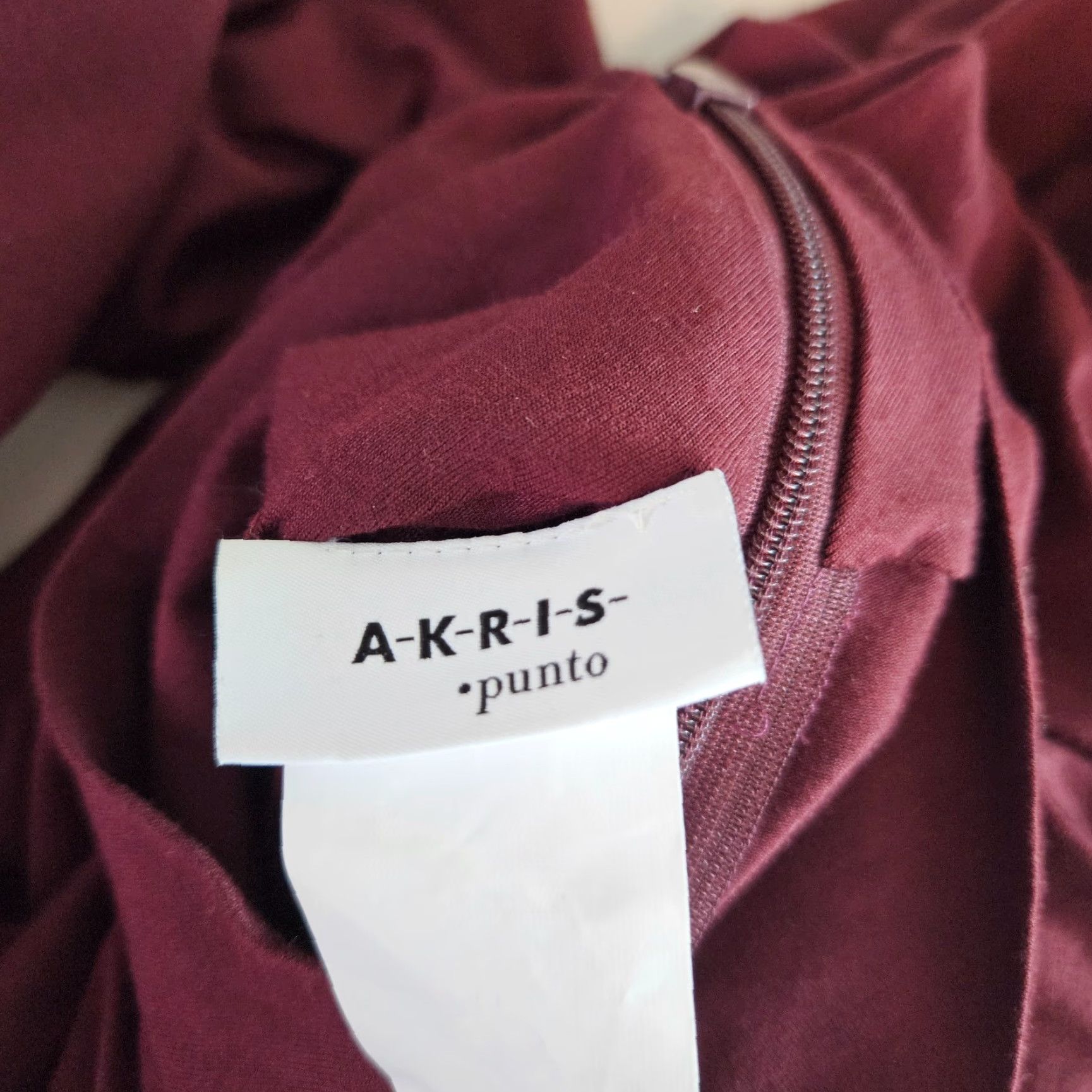 Vintage Akris Punto Womens Top Sz 10 Solid Maroon Long Sleeve Modal Blend Shirt Adult Size 10 Red Clothing Women Top 10s? Size L / US 10 / IT 46 - 6 Thumbnail