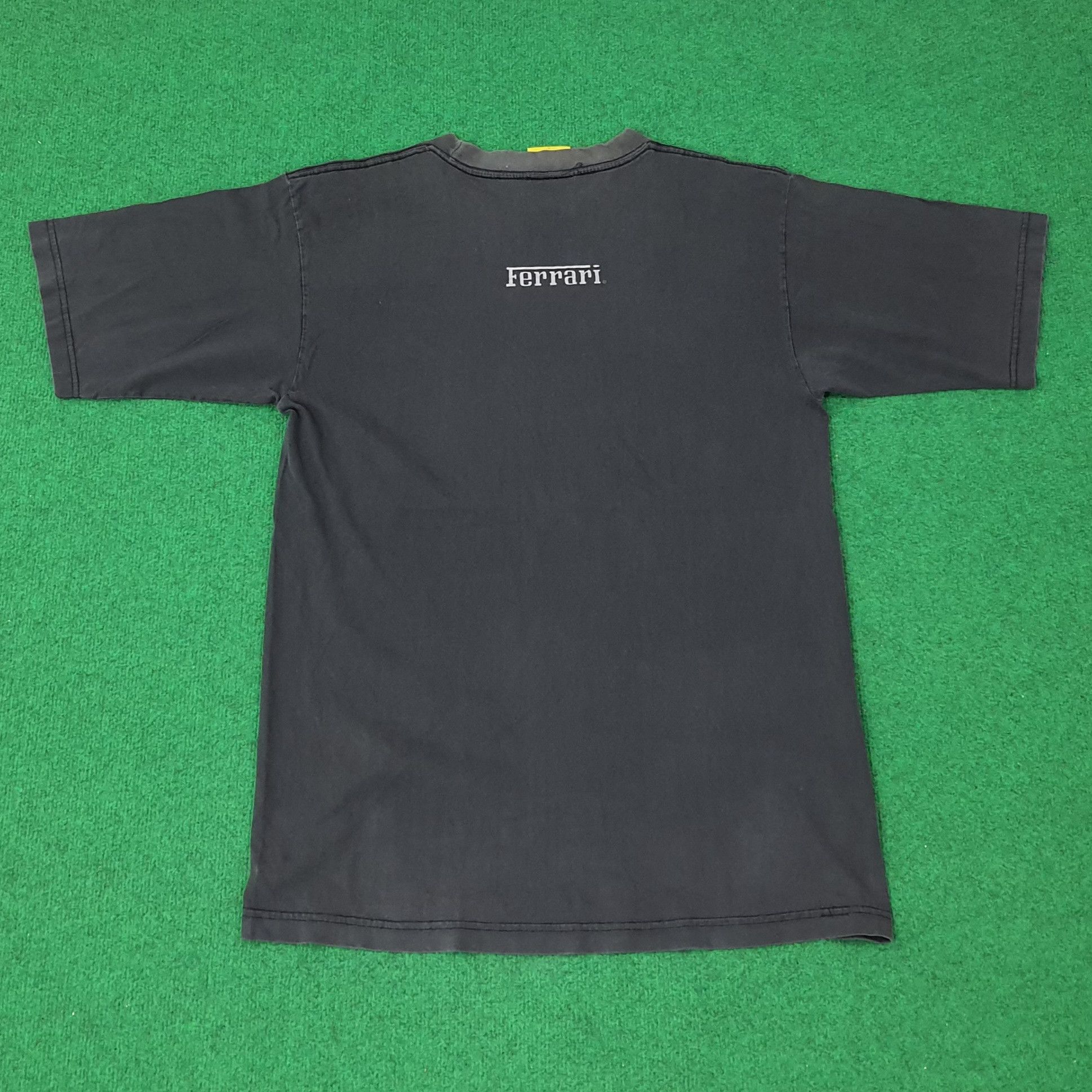 Ferrari Vintage Ferrari Sports Big Logo Tshirt C223N44 Size US L / EU 52-54 / 3 - 3 Thumbnail