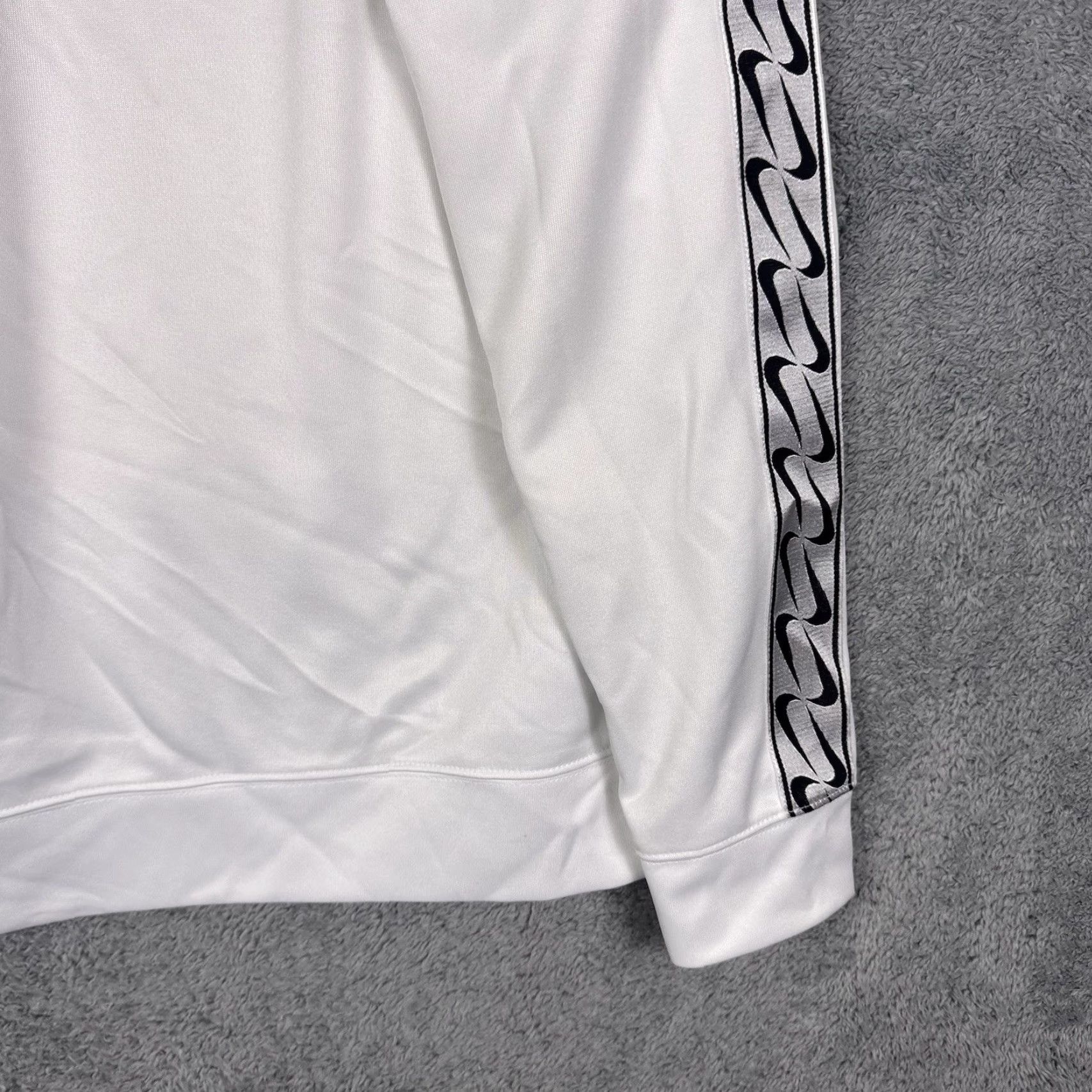 Nike Nike Sweatshirt Womens M Center Check Double Logo Tape Crewneck Pullover BV3443 Size M / US 6-8 / IT 42-44 - 3 Thumbnail