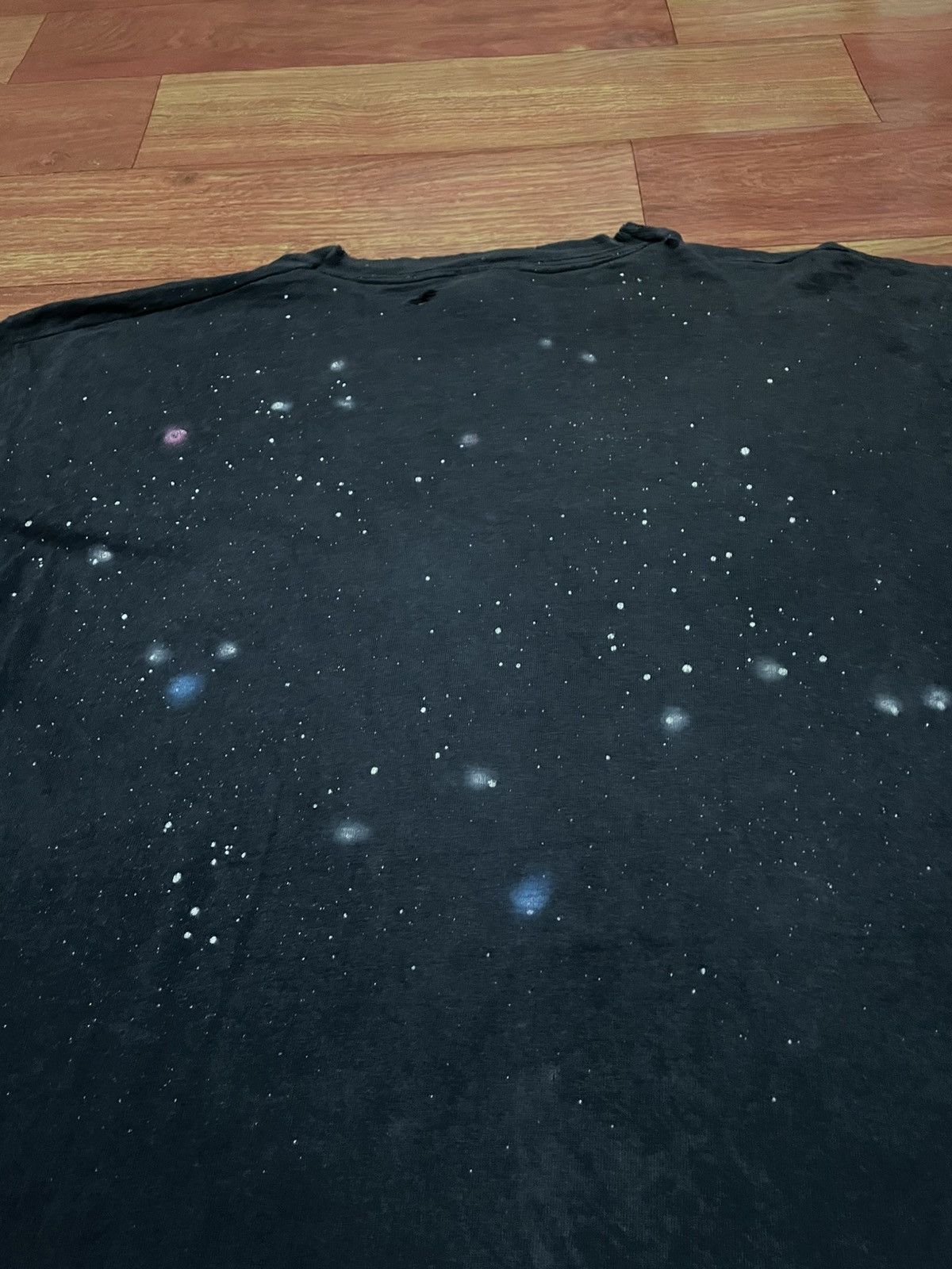 Vintage Vintage Mickey Magic Thrashed T-Shirt Distressed Faded Size US XL / EU 56 / 4 - 8 Thumbnail