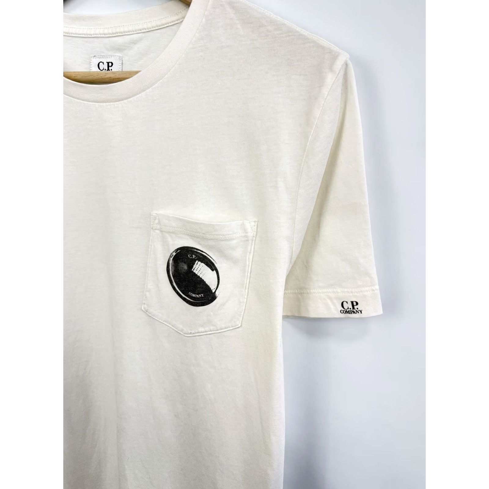 Vintage VINTAGE C.P. Company Lens Pocket T-Shirt Retro Shirt Mens L/XL White Size US L / EU 52-54 / 3 - 3 Thumbnail