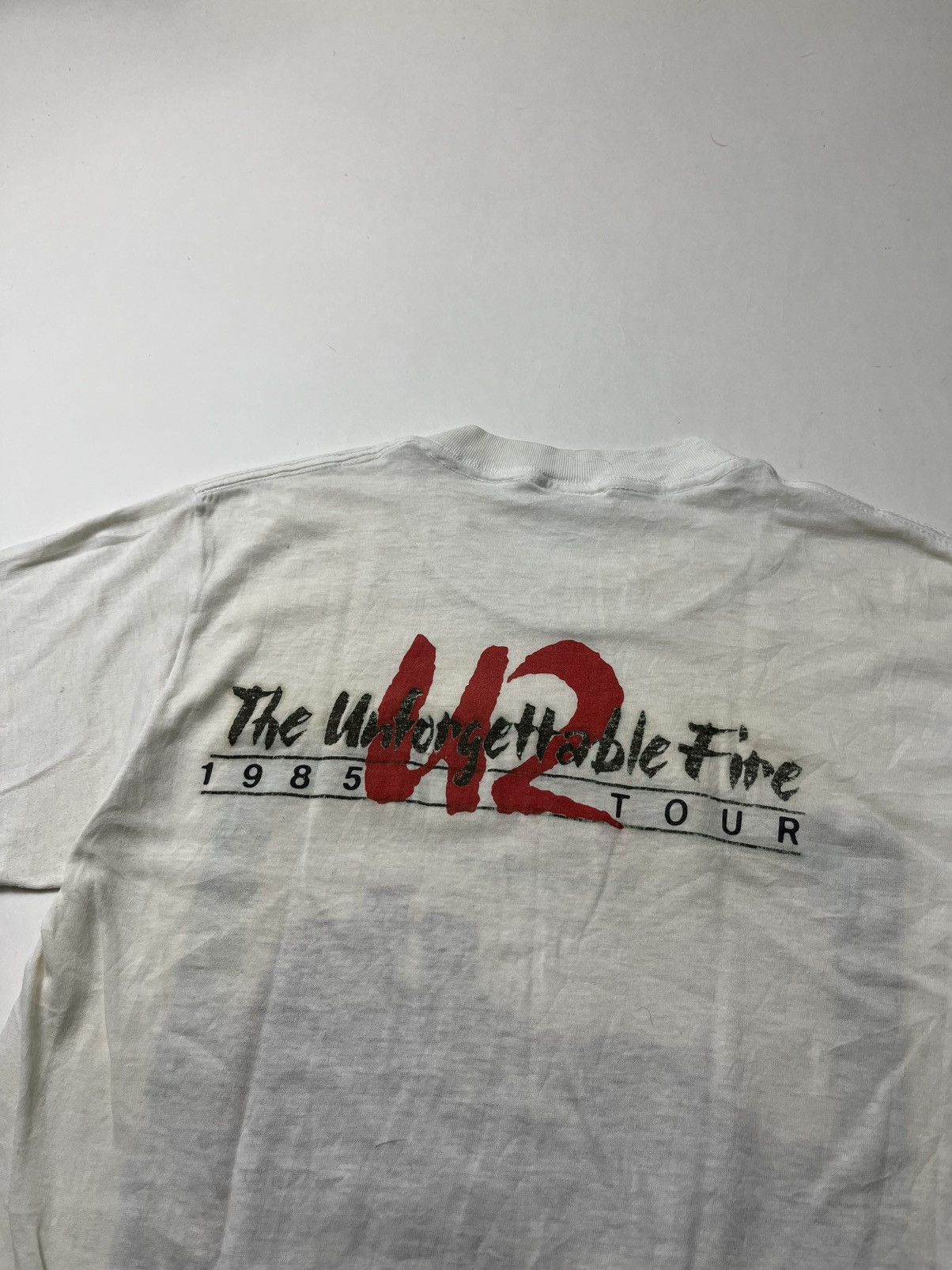 Vintage Vintage U2 Unforgettable Fire Tour 85 Tee Size US L / EU 52-54 / 3 - 4 Thumbnail