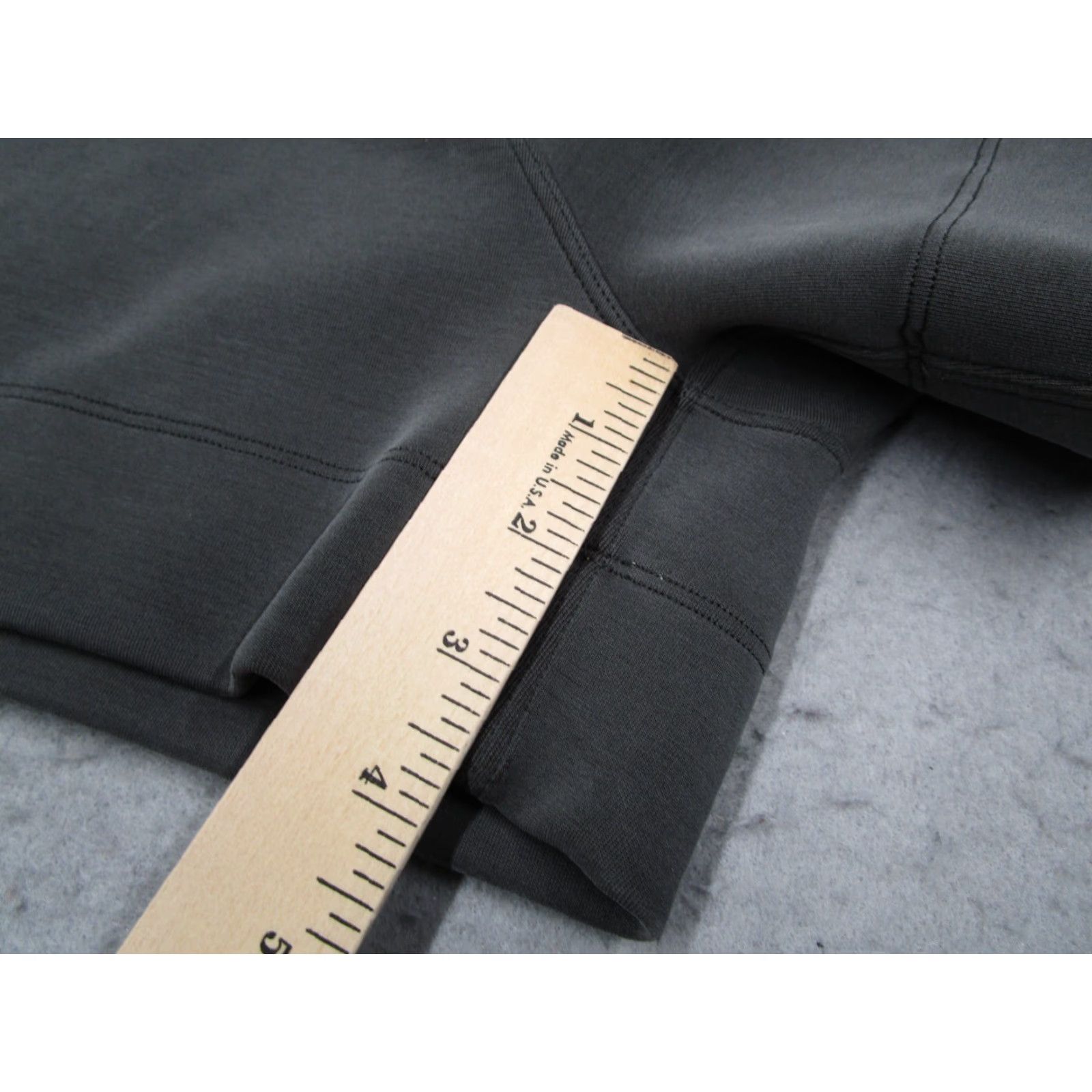 Lululemon Lululemon Women Gray Lounge Shorts 8 3" Inseam Drawstring Recycled Polyester Regular Rise Jazz? Size 30" / US 8 / IT 44 - 4 Thumbnail