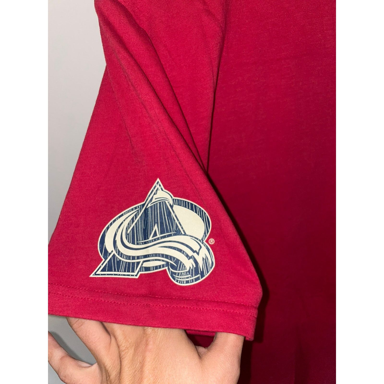 Ccm Colorado Avalanche CCM Shirt Hockey NHL Red Tee NWT Small Size US S / EU 44-46 / 1 - 8 Thumbnail