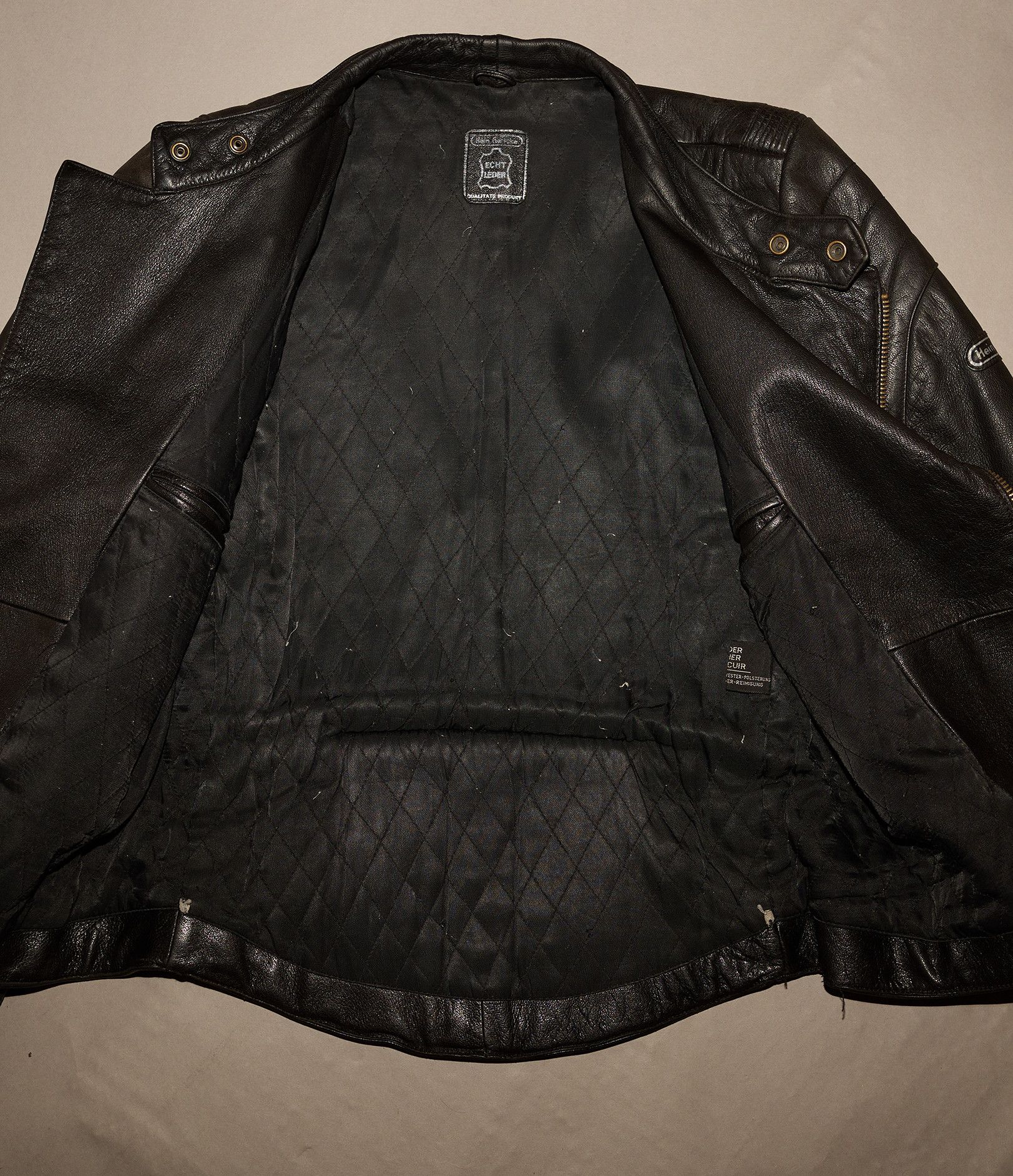 Vintage Vintage Black Leather Biker Jacket Size US S / EU 44-46 / 1 - 10 Thumbnail