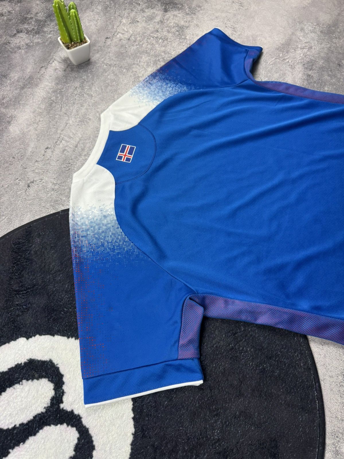 Errea ICELAND TEAM 2018/2019 FOOTBALL JERSEY HOME ERREA ORIGINAL Size US L / EU 52-54 / 3 - 14 Thumbnail