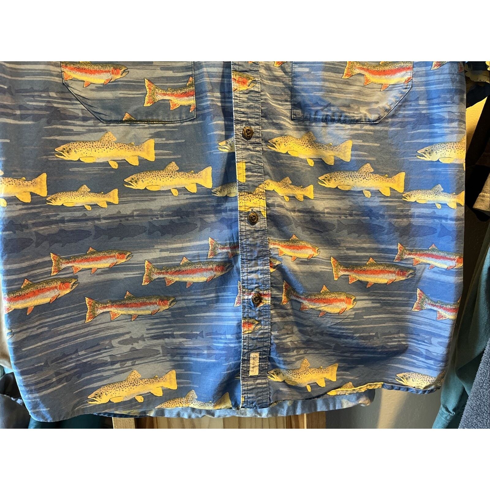 Cabelas Cabelas Shirt Men XL Button Blue SS Mesh Fish All Over Print Size US XL / EU 56 / 4 - 7 Thumbnail
