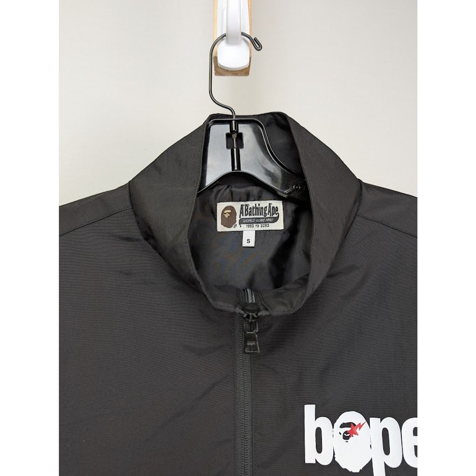 Bape o1rshd1 Logo Windbreaker Jacket in Black Size US L / EU 52-54 / 3 - 2 Thumbnail