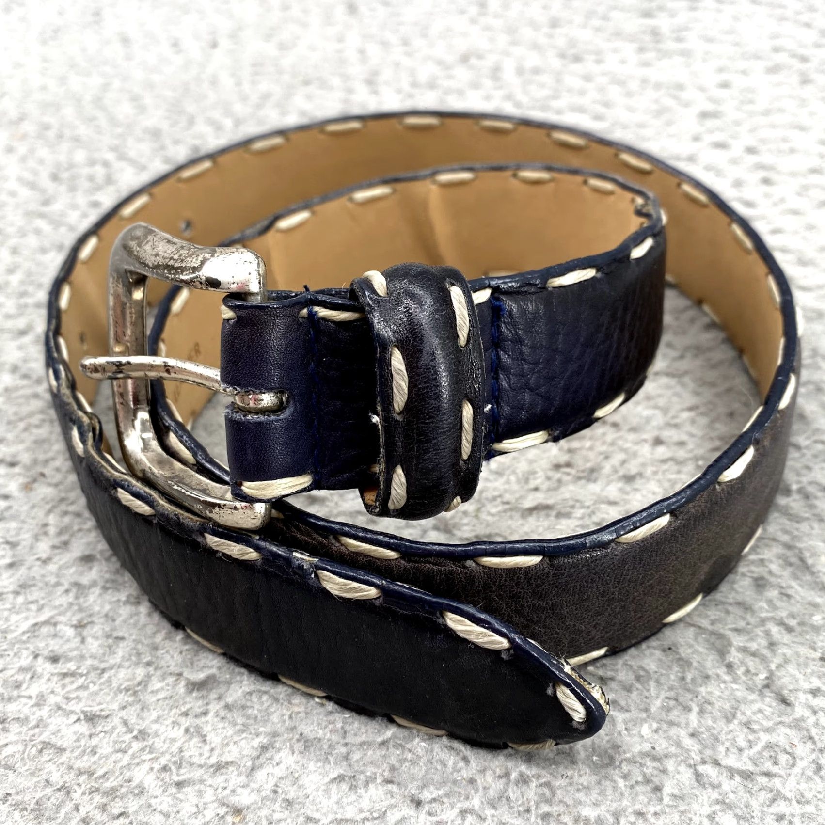 Vintage VINTAGE The Ritz Belt Leather Buckle Cowboy Western 32 Black Silver Buckle Mens Classic Style Size 32 - 2 Thumbnail