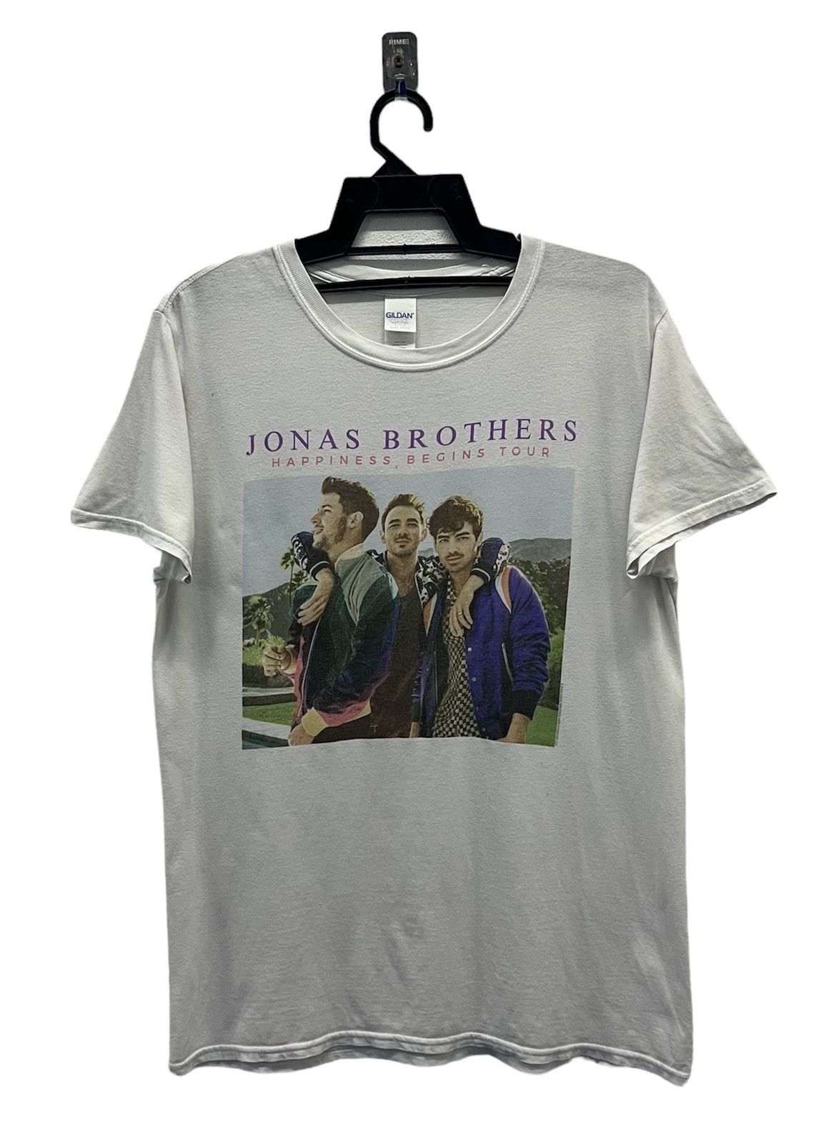 Band Tees × Gildan GILDAN SOFTSTYLE JONAS BROTHERS HAPPINESS BEGINS TOUR SHIRT Size US M / EU 48-50 / 2 - 1 Thumbnail