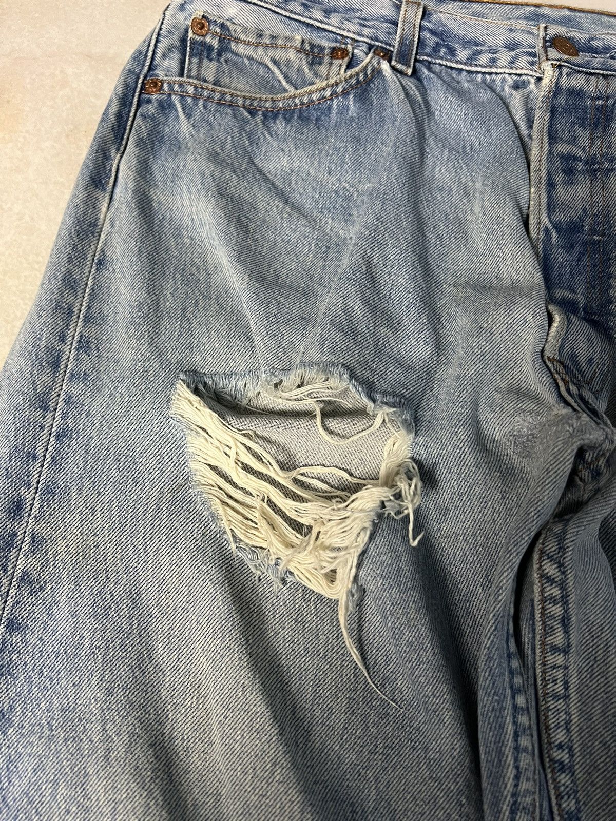 Levi's 💥LIMITED EDITION💥VINTAGE 90’S LEVIS 501XX DISTRESSED JEANS Size US 34 / EU 50 - 9 Thumbnail