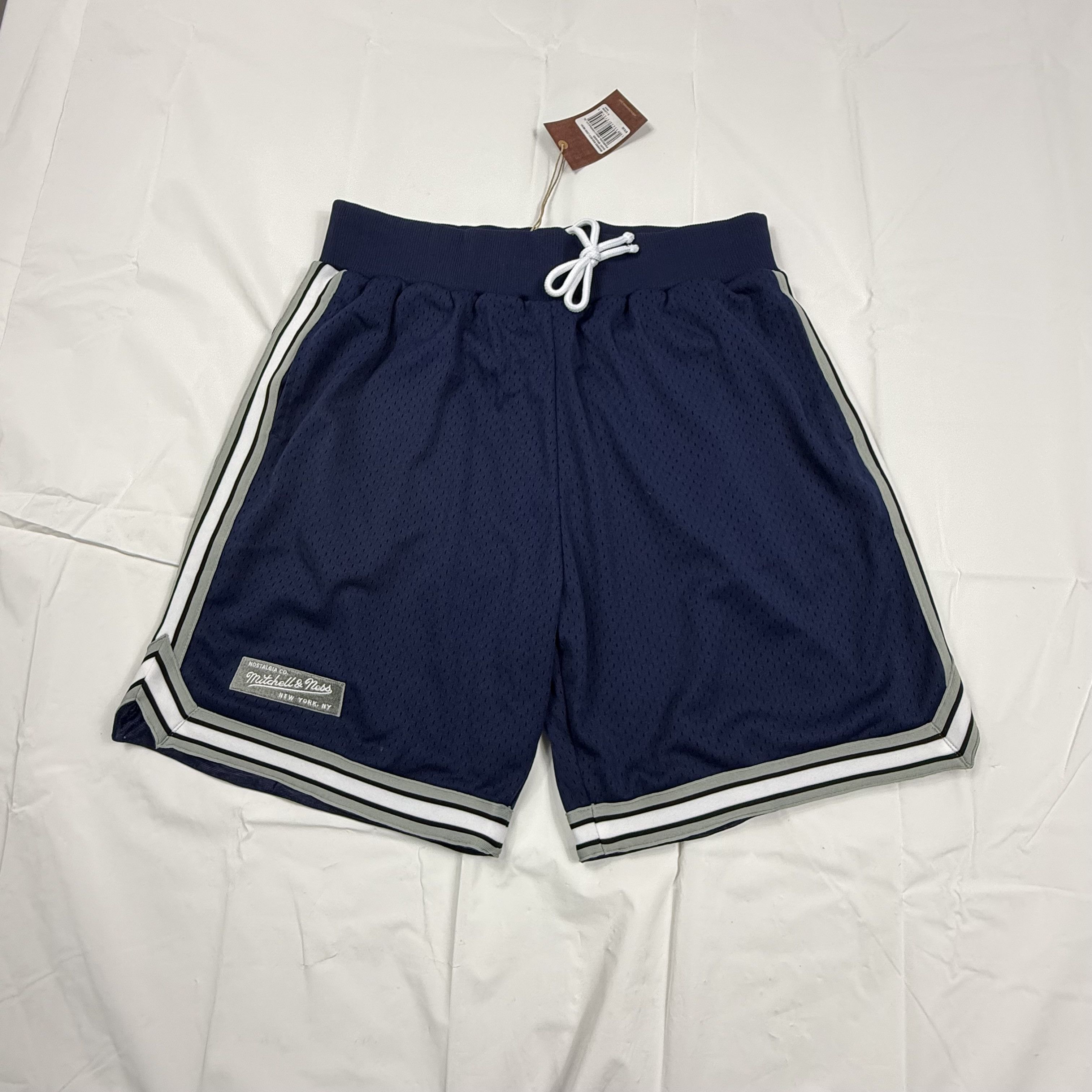 Mitchell & Ness Mitchell & Ness Mens Navy Blue Mesh Basketball Shorts XL New Size US 40 / EU 56 - 1 Thumbnail