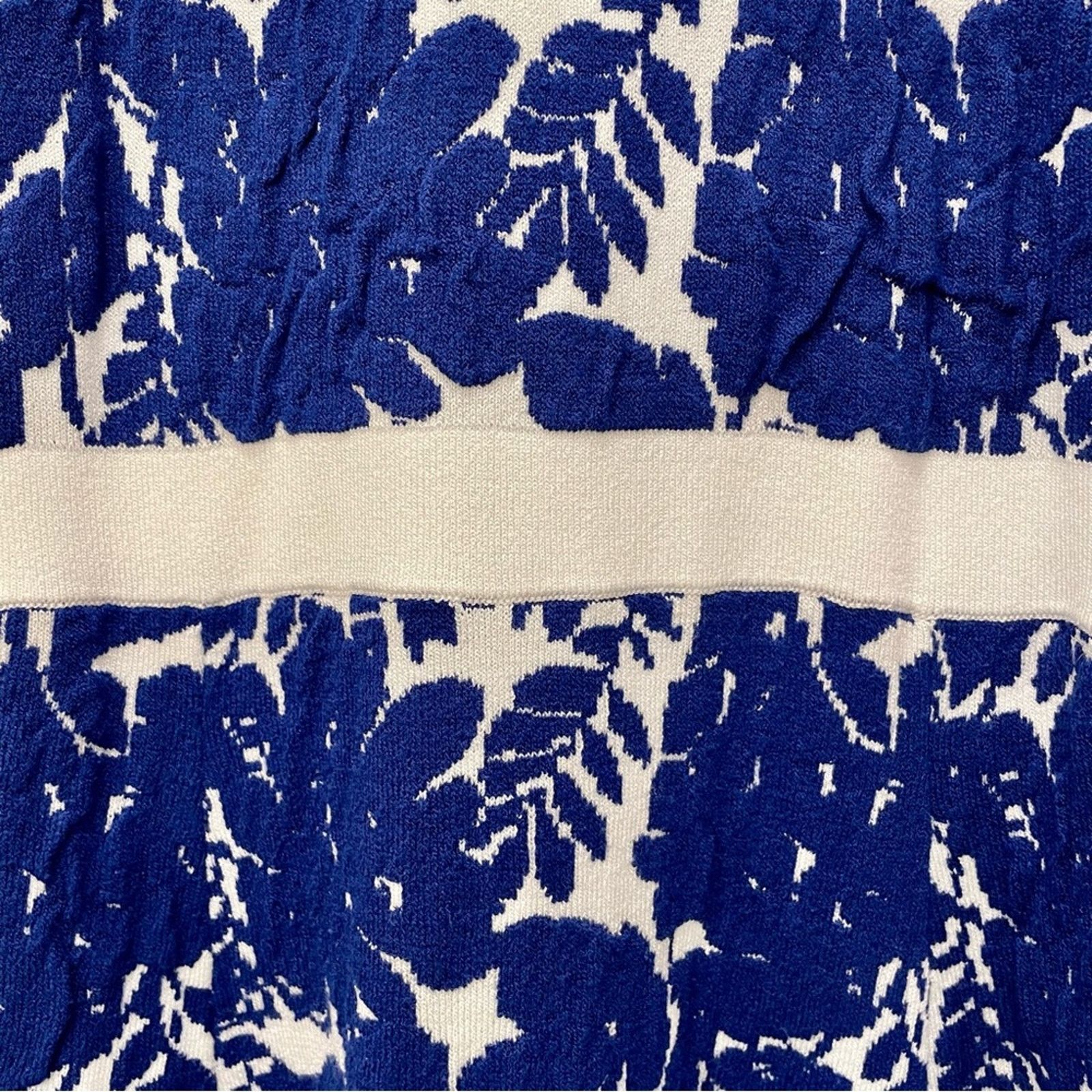 Ann Taylor Ann Taylor Petite Floral Knit Dress MP Size M / US 6-8 / IT 42-44 - 6 Thumbnail