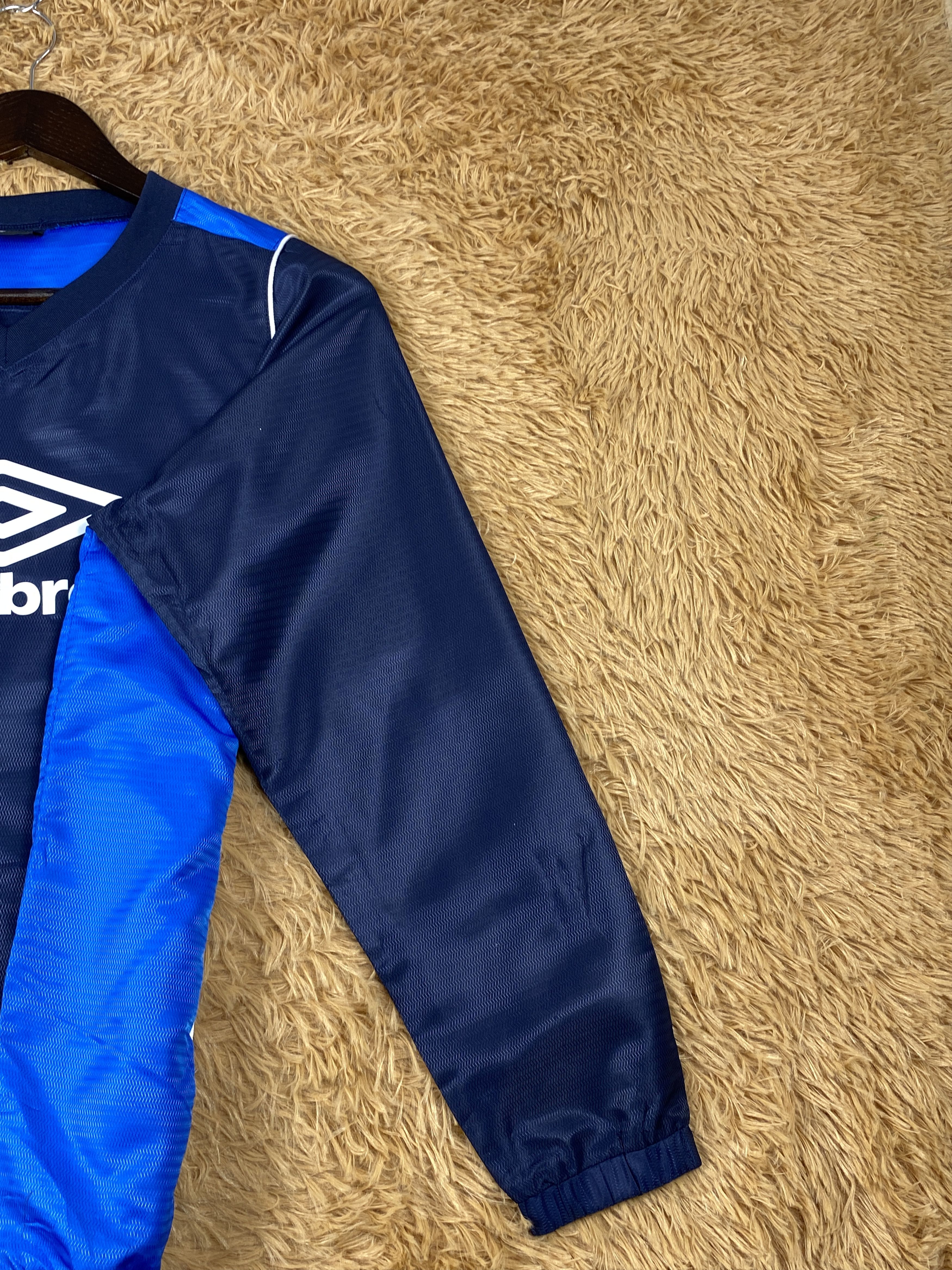 Other Vintage Umbro Long Sleeve Jerseys J1852 Size US S / EU 44-46 / 1 - 3 Thumbnail