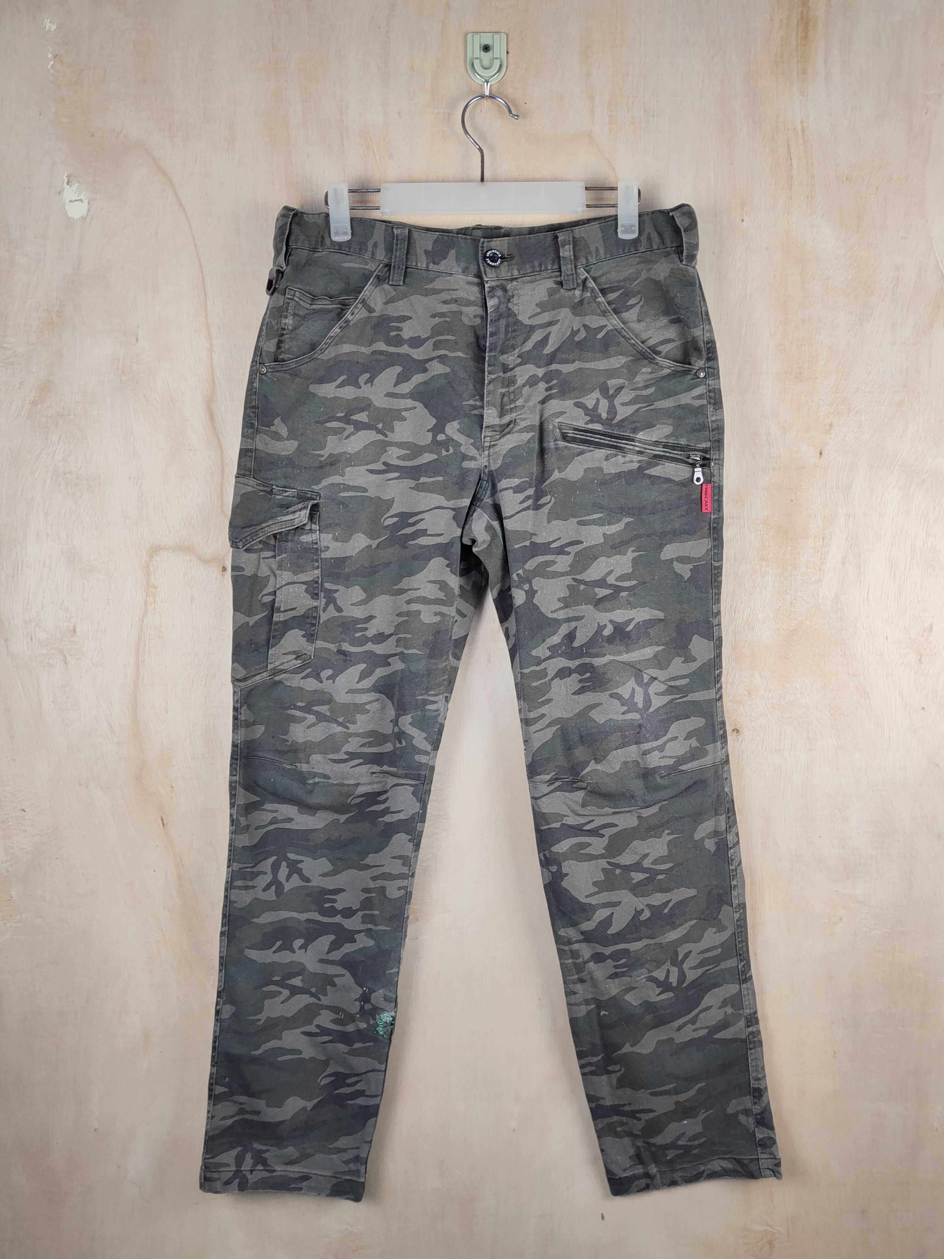 Japanese Brand Forecast Camouflage Multipocket Tactical Cargo Pants #S2428 Size US 33 - 1 Thumbnail