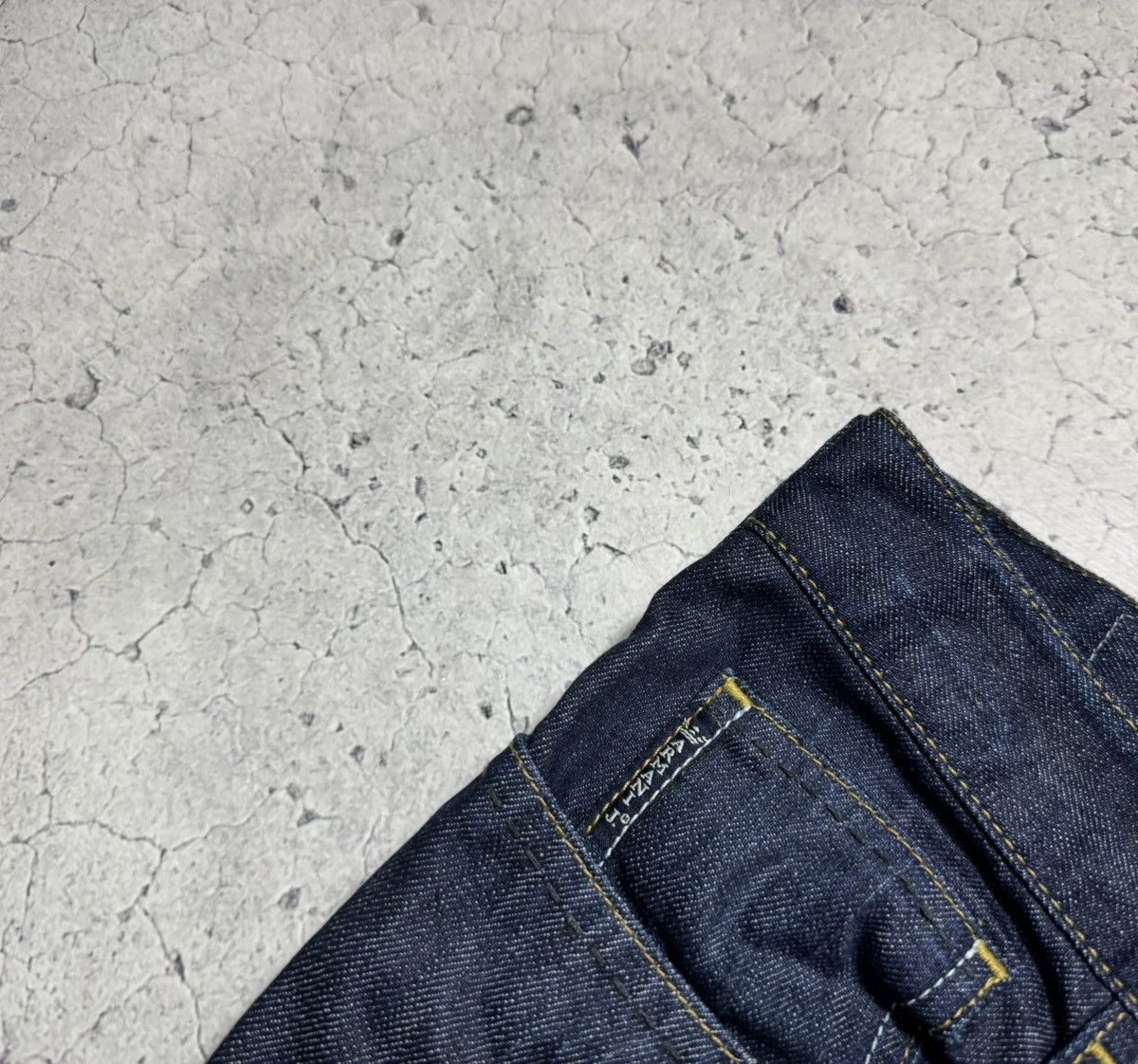 Armani Armani Jeans Baggy Big Logo Denim Luxury Vintage Size 34 Size US 34 / EU 50 - 5 Thumbnail