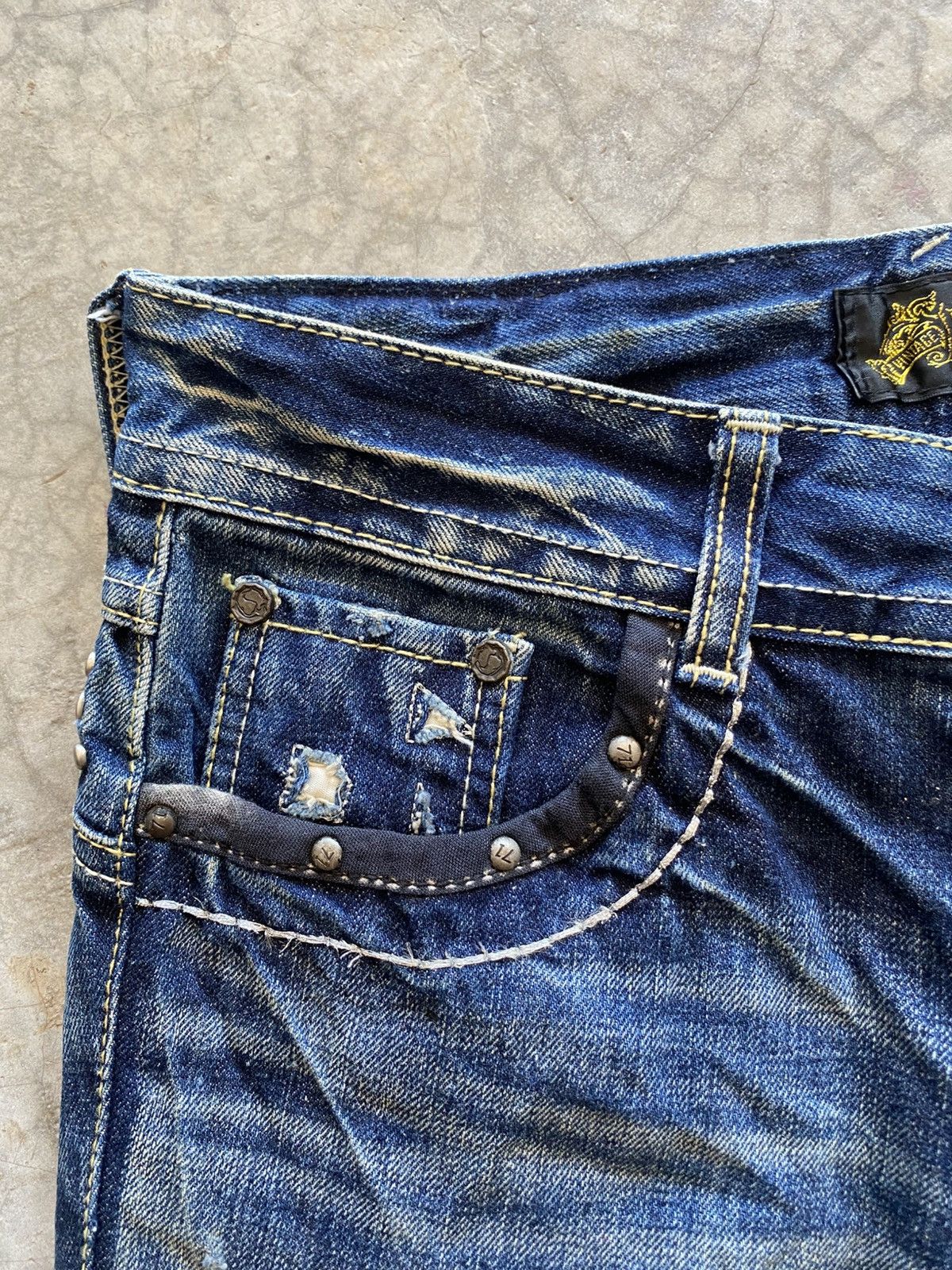 20471120 FLARE RED PEPPER JEANS ED HARDY STYLE EMBROIDERED JAPANESE Size US 31 - 6 Thumbnail