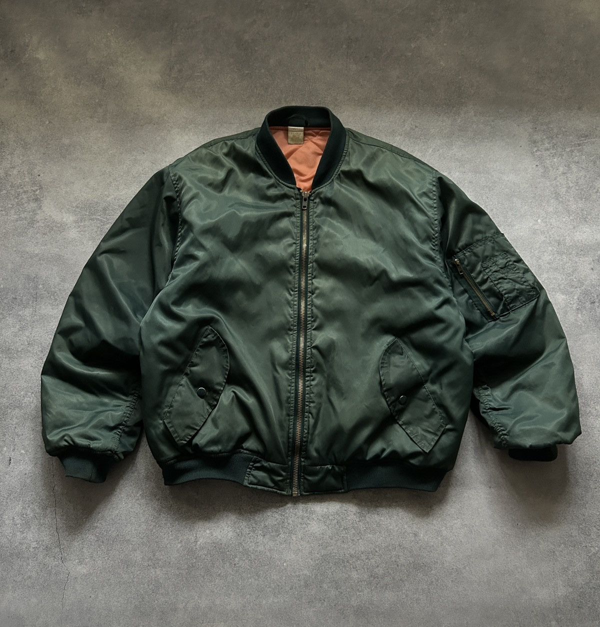 Vintage Vintage MA-1 Olive Military Bombers jacket mens Size US XL / EU 56 / 4 - 3 Thumbnail