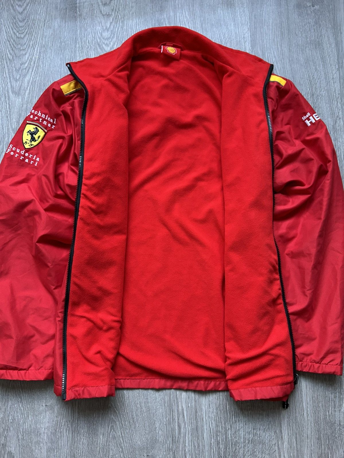 Ferrari × Vintage Jacket Ferrari 🔘 Racing 🔘 Streetwear, Streetracing 🔘 Size M Size US M / EU 48-50 / 2 - 7 Thumbnail