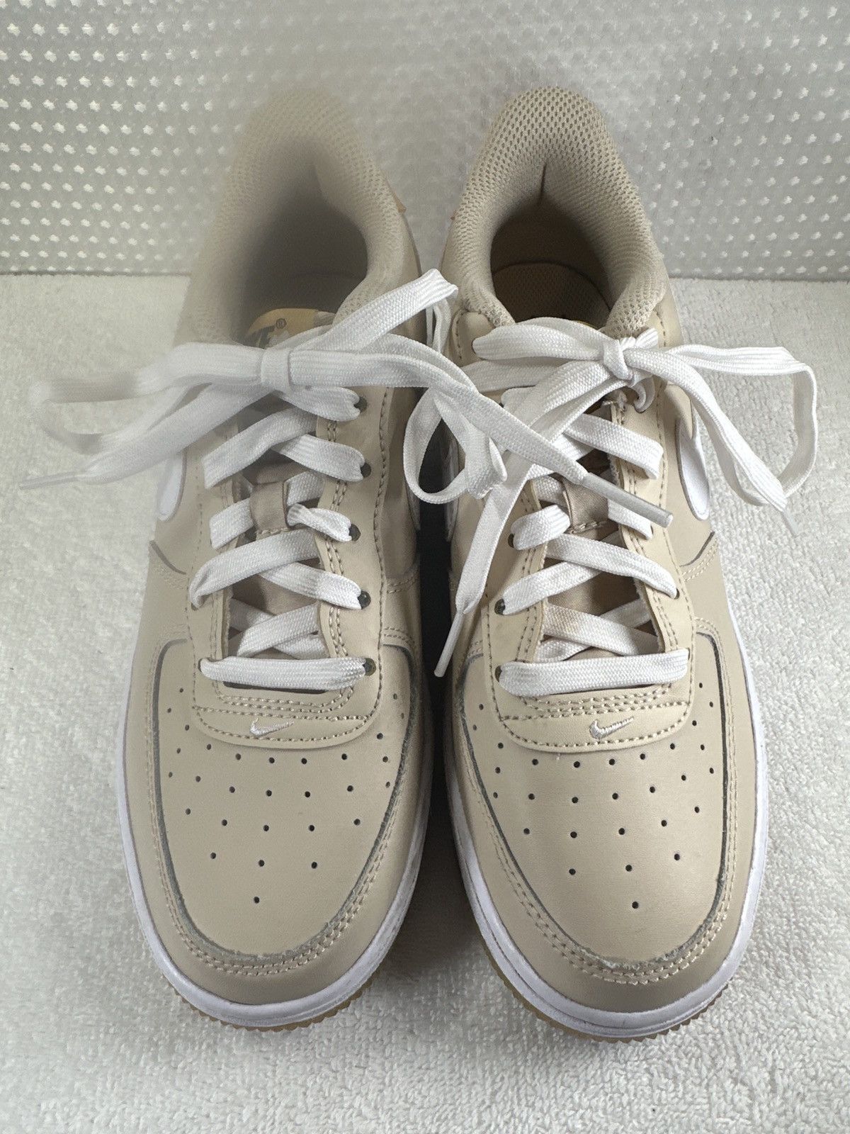 Nike Nike Air Force 1 Low Sanddrift (Women's) Shoes Size US 7.5 / IT 37.5 - 4 Thumbnail