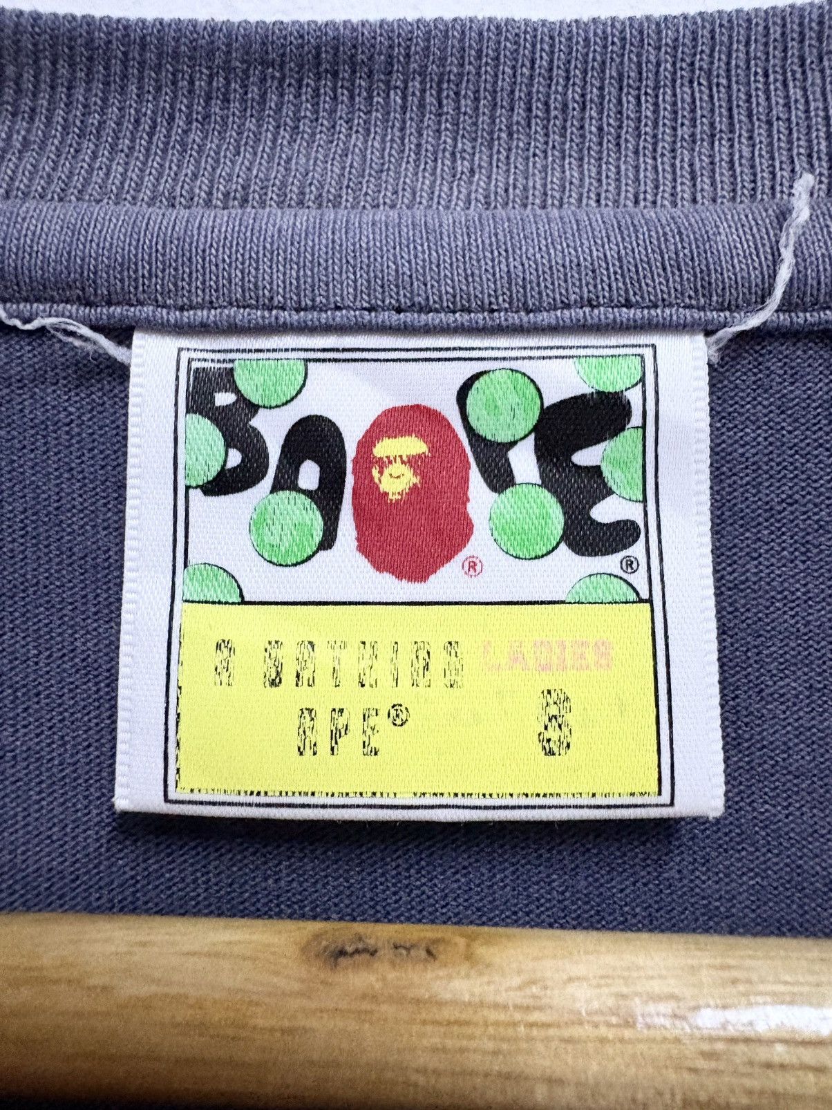 Bape 2000’s A Bathing Ape Camouflage Navy Ladies T-Shirt Size M / US 6-8 / IT 42-44 - 11 Thumbnail