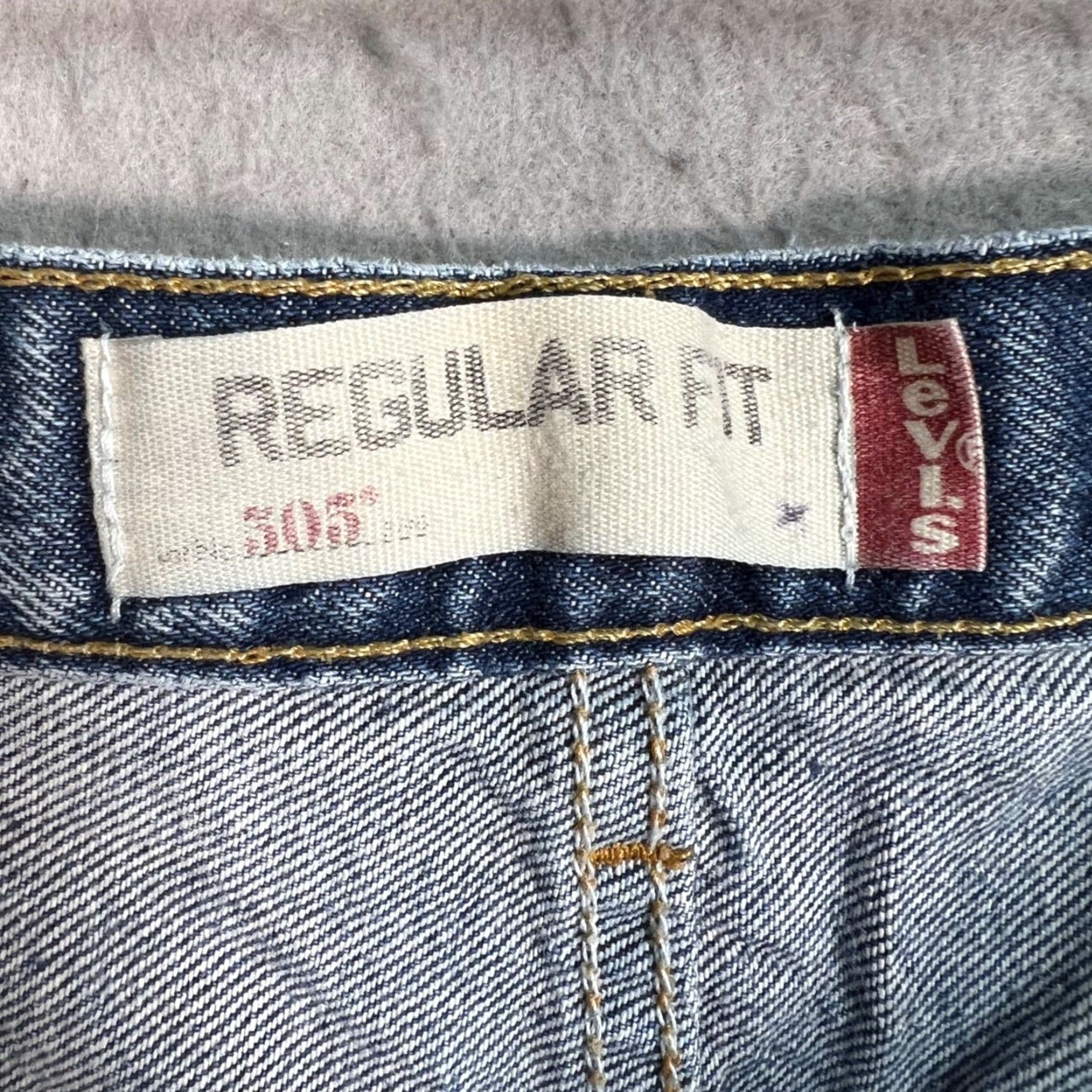 Levi's VINTAGE Levi's 505 Jeans Mens Regular Fit Denim Light Wash 36x29 5-Pocket 100% Cotton Blue Mens Regular Jeans Size US 36 / EU 52 - 4 Thumbnail