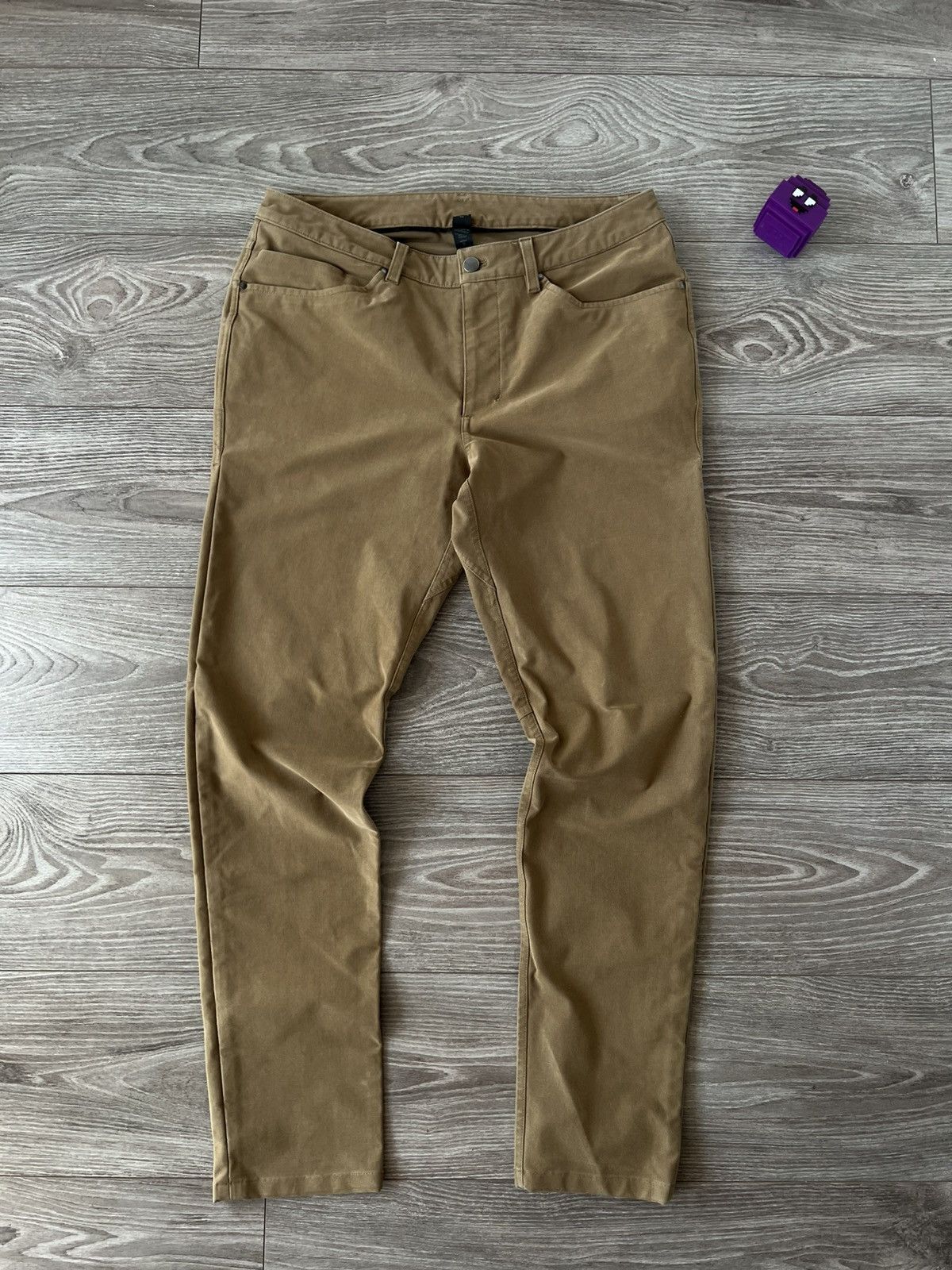 Lululemon Rare Lululemon Logo Secret Pocket Reflective Selvage Pants Size US 33 - 9 Thumbnail
