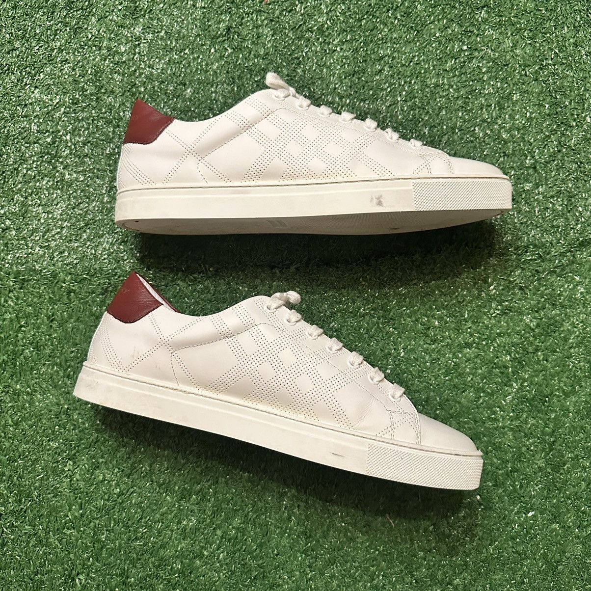 Burberry Burberry Perforated Leather Novacheck Sneaker Size 44 Size US 11 / EU 44 - 2 Thumbnail