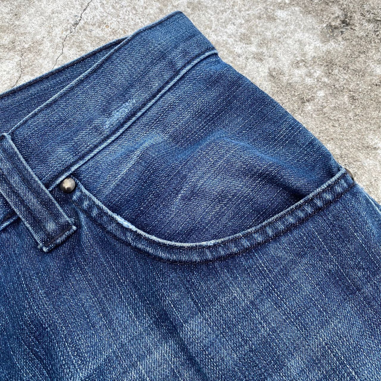 Uniqlo Vintage Uniqlo Jeans Distressed Denim Size US 34 / EU 50 - 16 Thumbnail