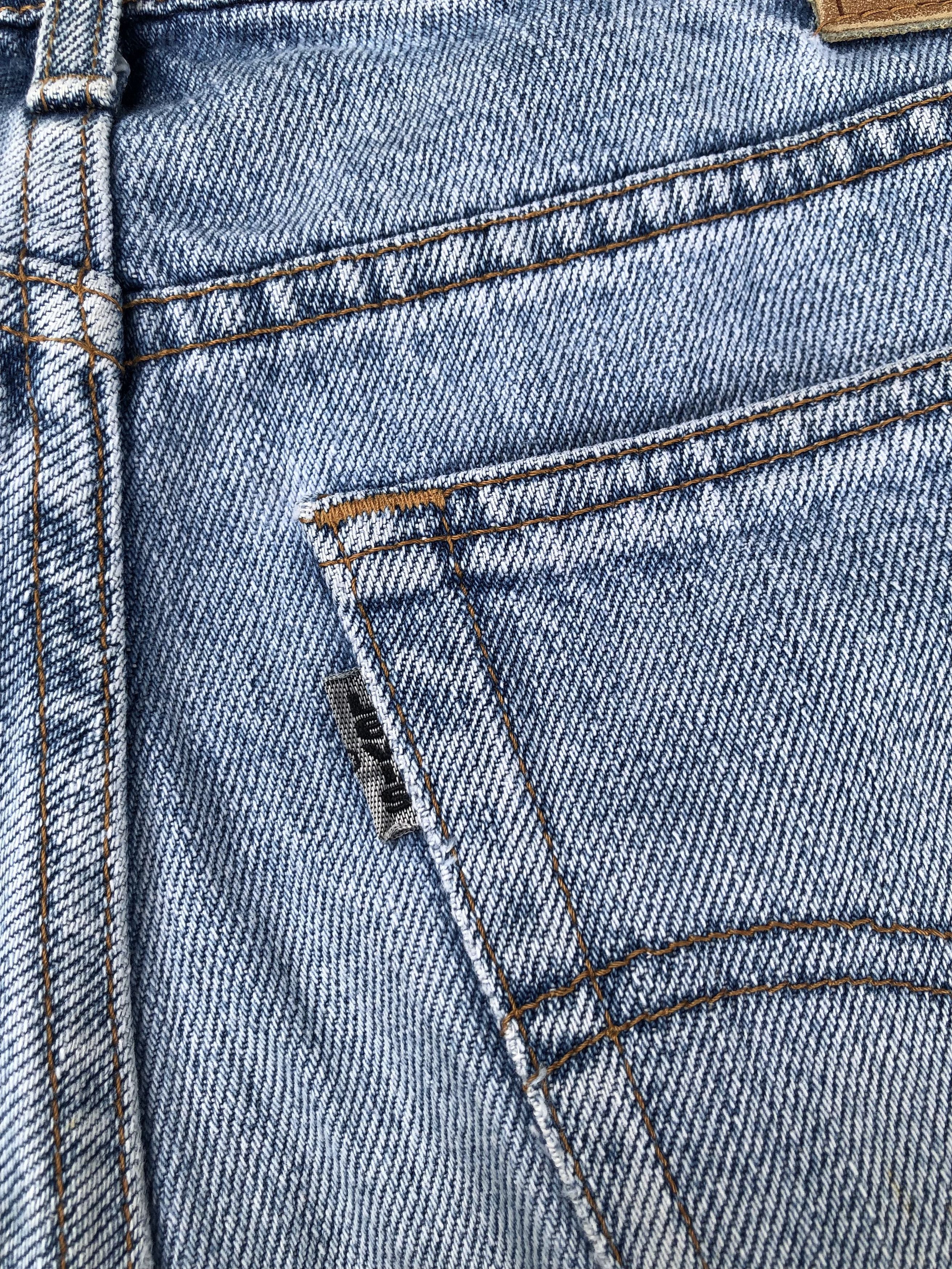 Levi's × Vintage Vintage Levis Short Pants Light Wash Distressed Style Size US 32 / EU 48 - 8 Thumbnail