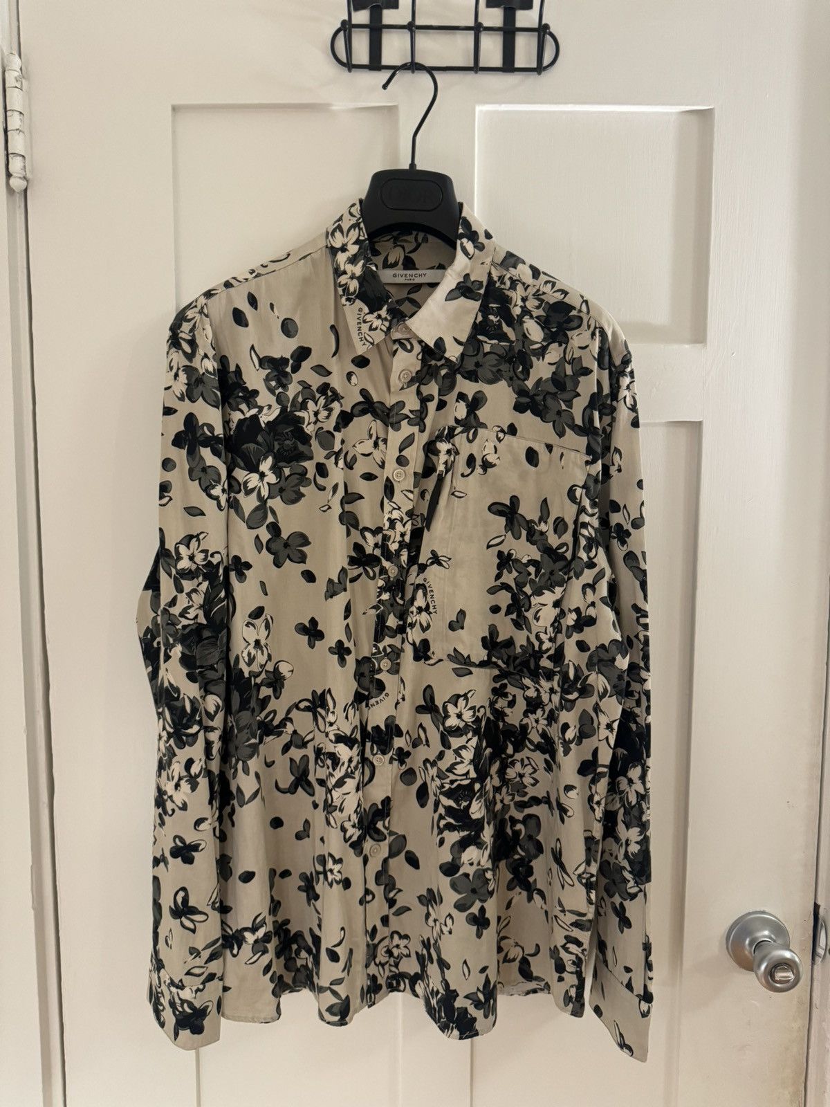 Givenchy Givenchy 18ss Floral Shirt Size US L / EU 52-54 / 3 - 1 Thumbnail