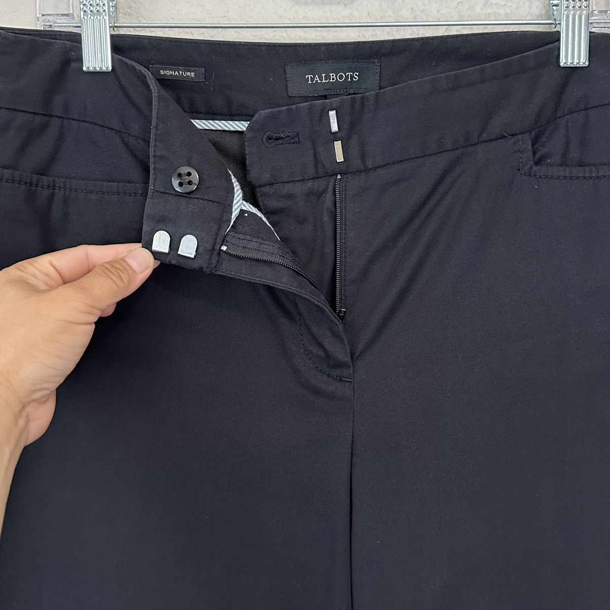 Talbots Talbots Signature Black Stretch Cropped Pants Size 32" / US 10 / IT 46 - 3 Thumbnail