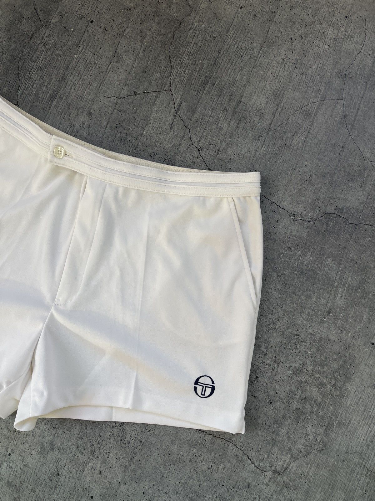 Sergio Tacchini × Vintage SERGIO TACCHINI TENNIS RARE VINTAGE SPORT LIGHT SHORTS Size US 42 / EU 58 - 2 Thumbnail
