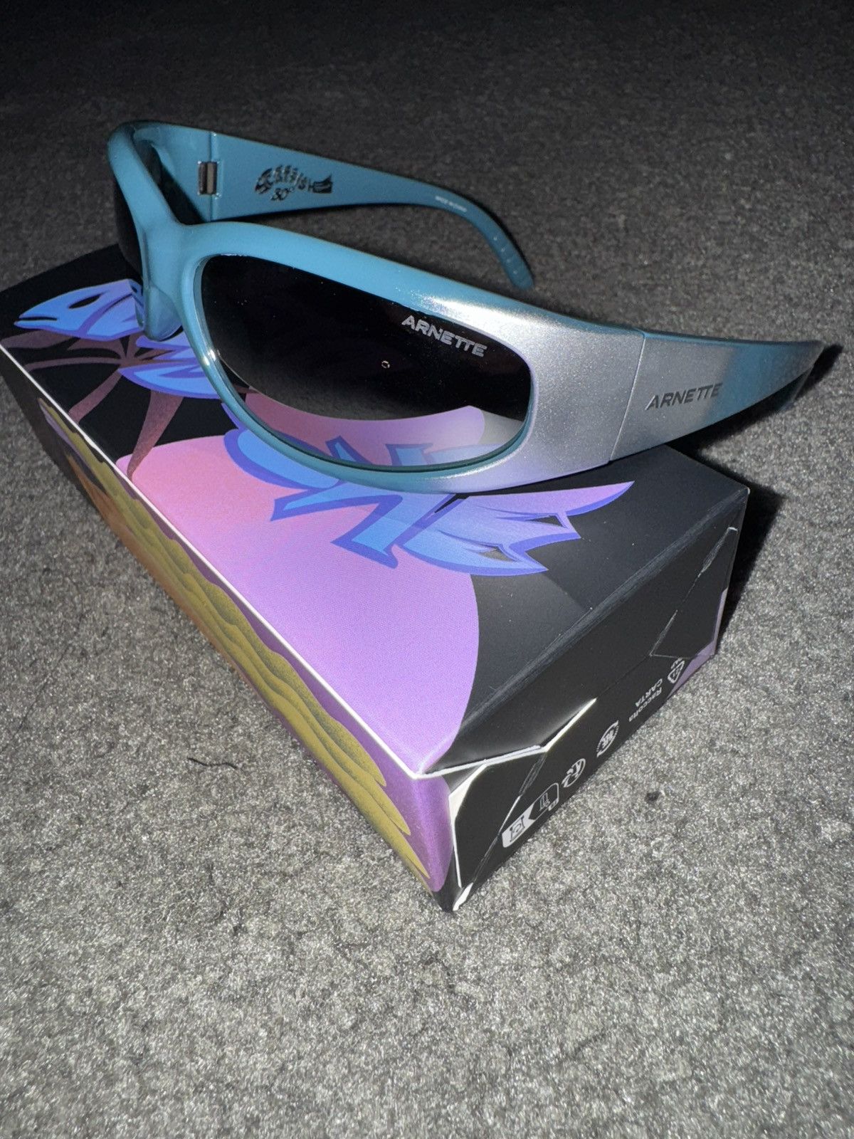 Arnette Arnette Catfish Sunglasses - Green Grad/Metal Silver Size ONE SIZE - 4 Thumbnail