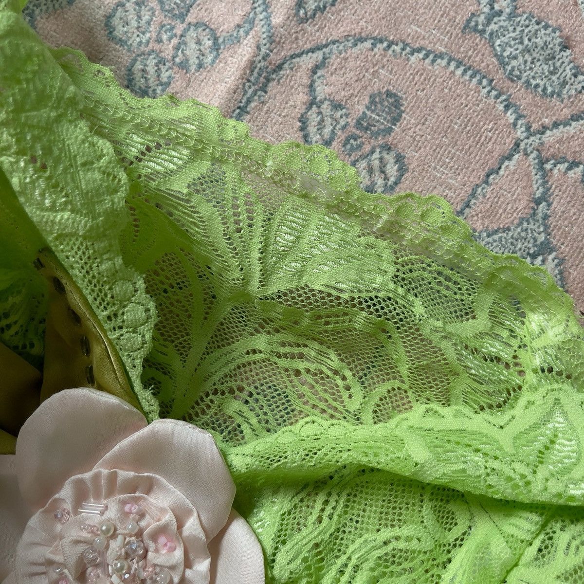 Other Romantic Y2K Lime Green Lace Sheer Halter Camisole (M) Size M / US 6-8 / IT 42-44 - 11 Thumbnail