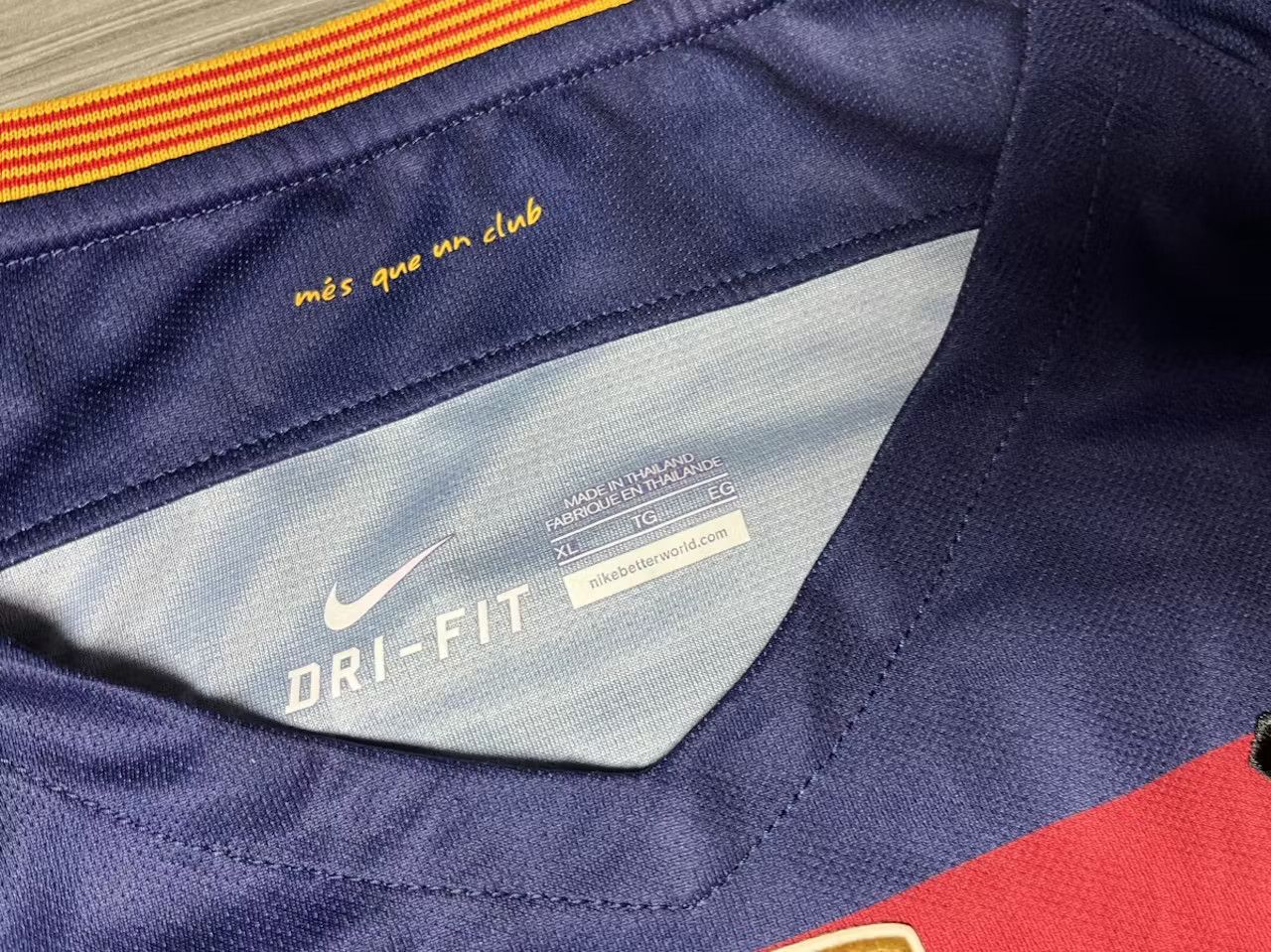 Nike Nike Messi Barcelona 2015 2016 FINAL champion Soccer Jersey Size US L / EU 52-54 / 3 - 3 Thumbnail