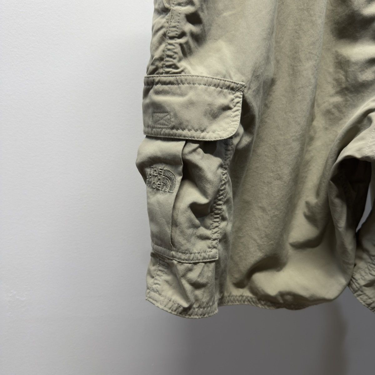 The North Face The North Face Nylon Shorts Size US 36 / EU 52 - 4 Thumbnail
