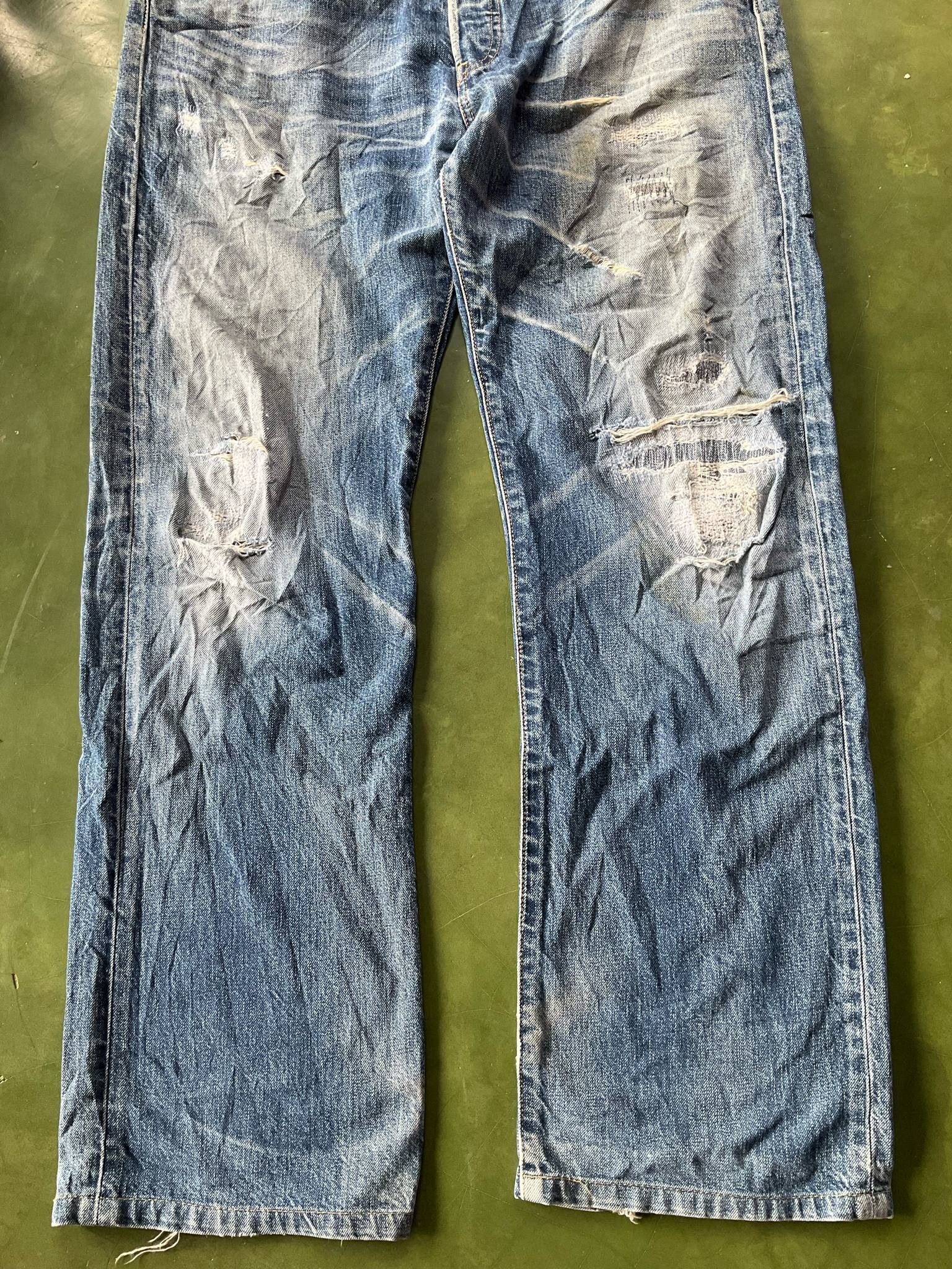 Levi's × Levi's Vintage Clothing 🔥 Vintage Levis 501 Distressed Kurt Cobain Style Jeans Size US 34 / EU 50 - 3 Thumbnail