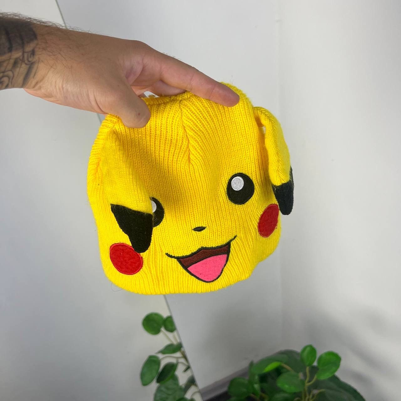 Pokemon Vintage 90s Pikachu Pokémon Big Face Knitted Beanie Hat Size ONE SIZE - 1 Thumbnail
