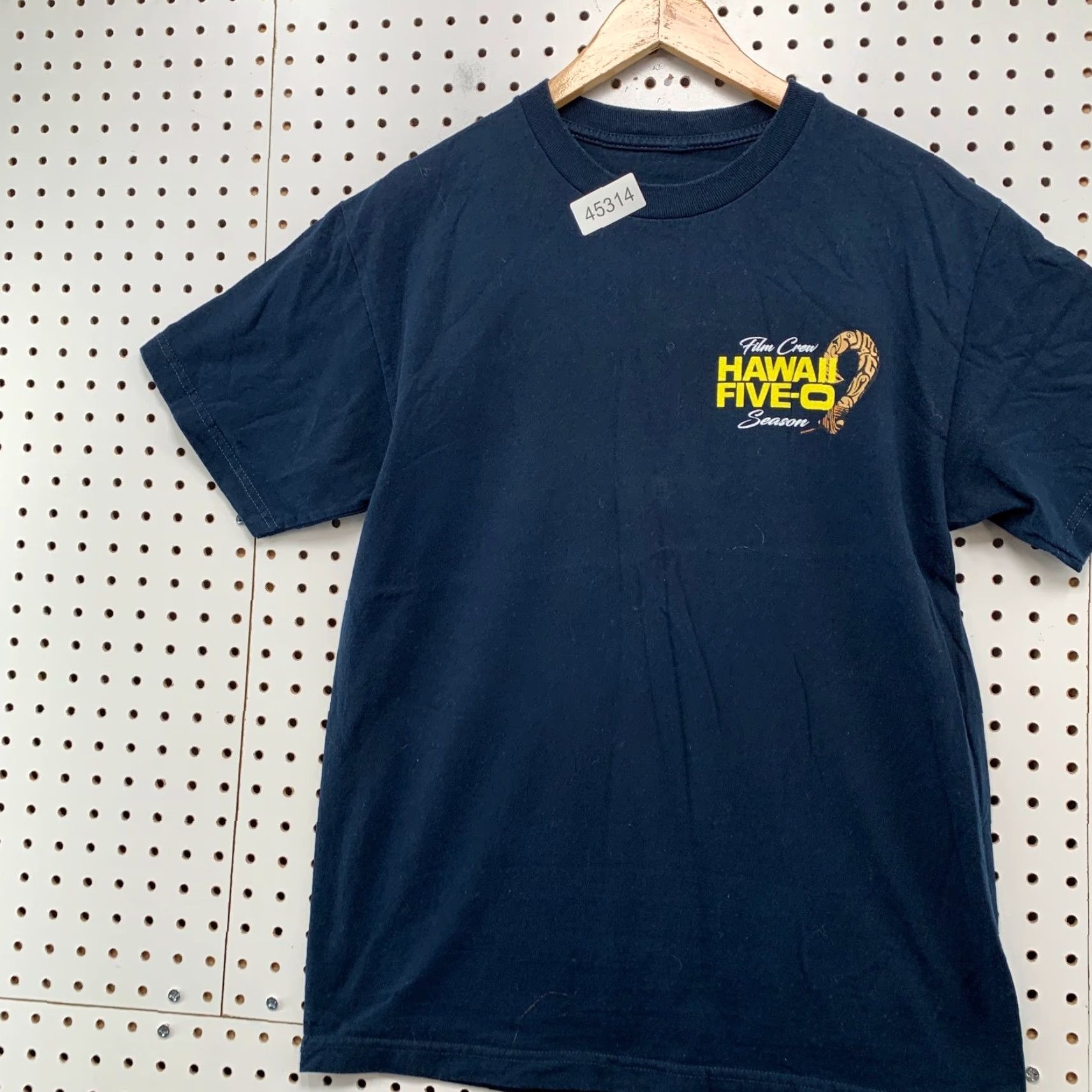 Gildan Hawaii Five O Film Crew Shirt Mens Medium Blue TV Show Promo Season 9 Size US M / EU 48-50 / 2 - 3 Thumbnail