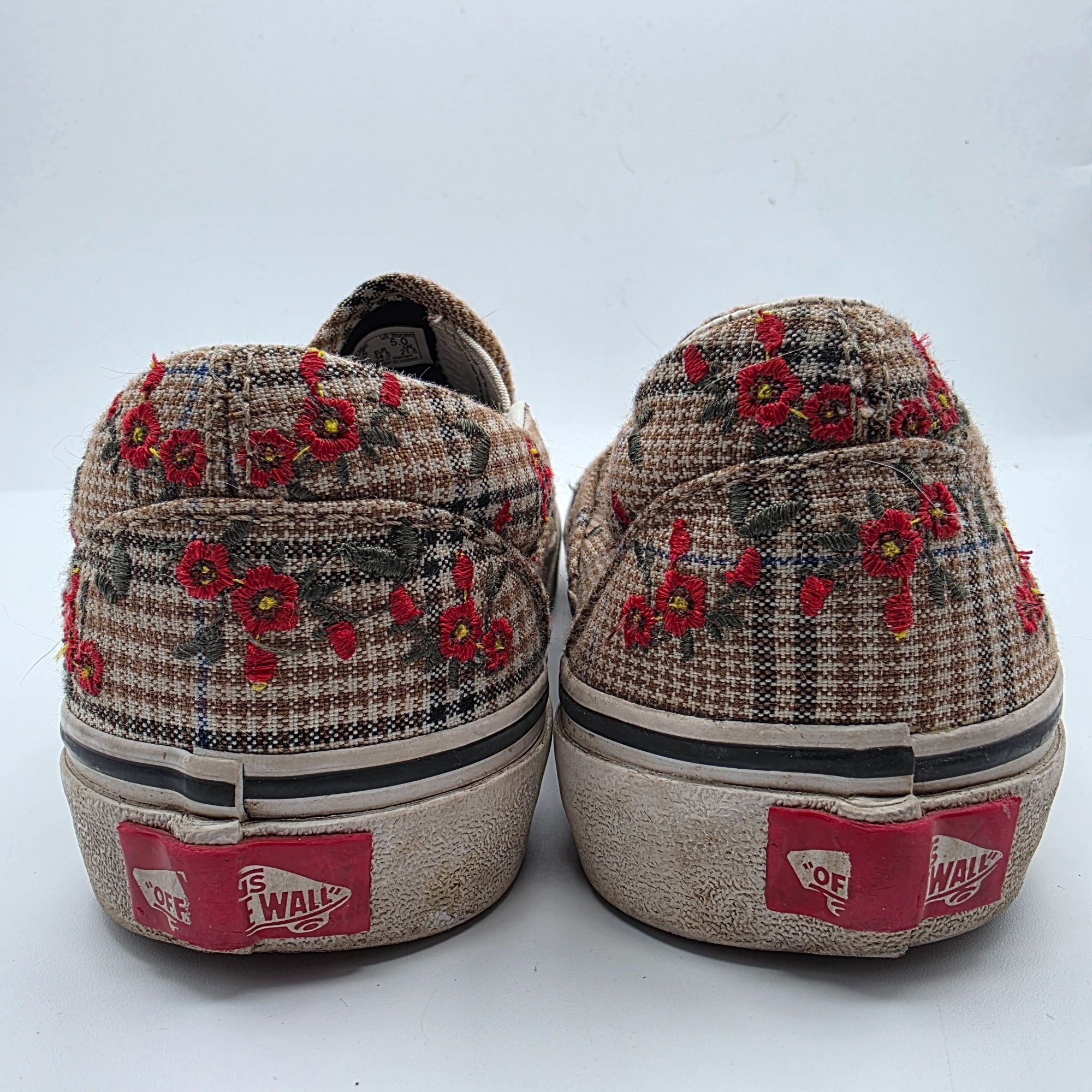 Vans Vans Classic Glen Plaid Floral Women Size 5 Slip On Shoes Ca Size US 5 / IT 35 - 5 Thumbnail