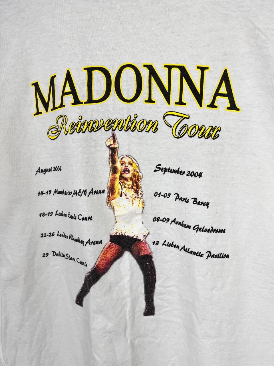 Other Madonna Reinvention Tour 2004 vintage t-shirt size L Size US L / EU 52-54 / 3 - 4 Thumbnail