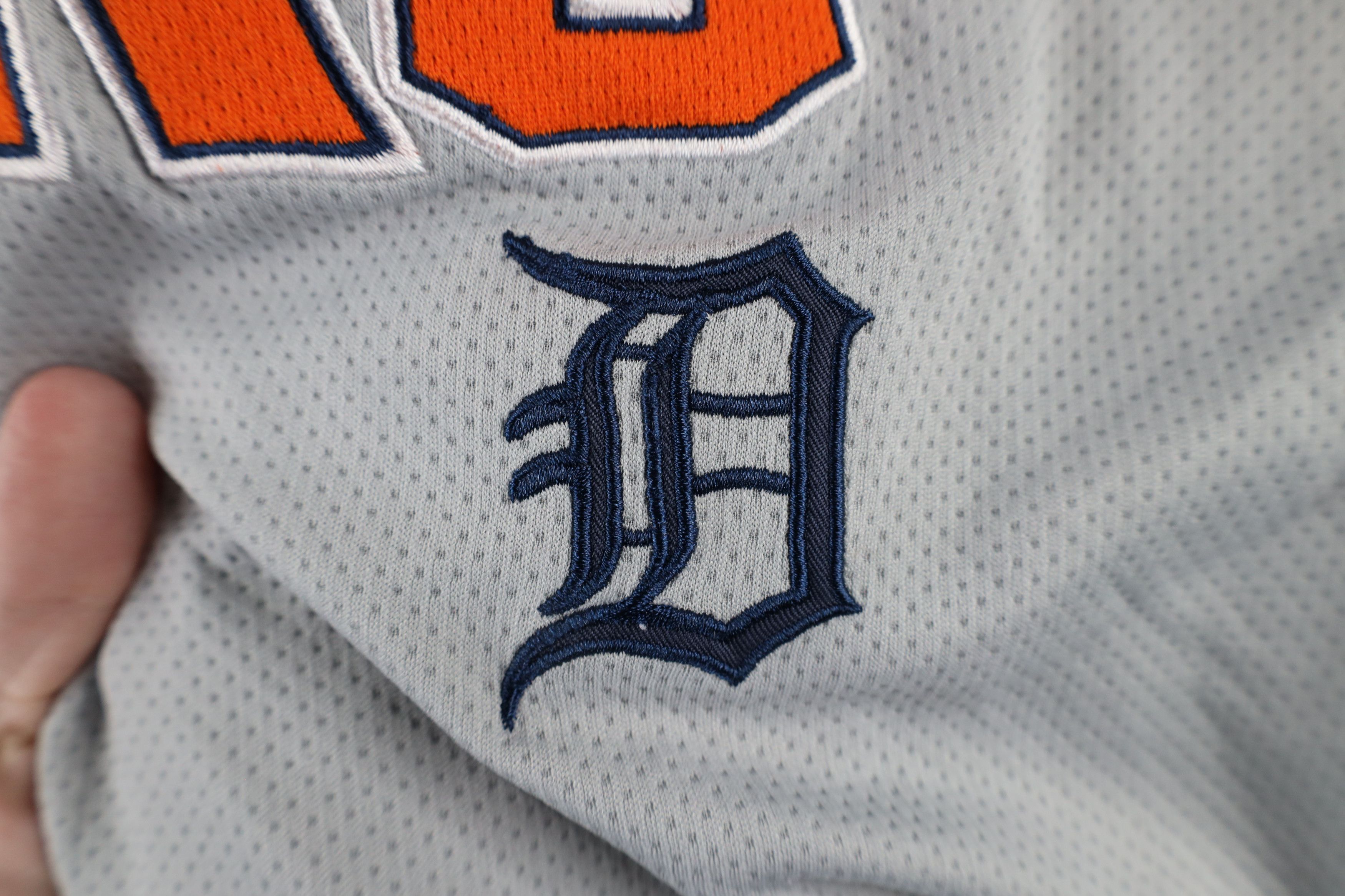 Vintage Vintage Spell Out Detroit Tigers Baseball Jersey Gray Size US XL / EU 56 / 4 - 5 Thumbnail