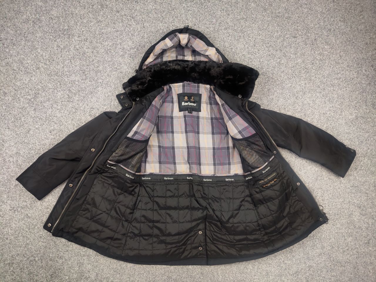 Barbour Barbour International outlaw waterproof Zip Fur Parka Jacket Size M / US 6-8 / IT 42-44 - 13 Thumbnail