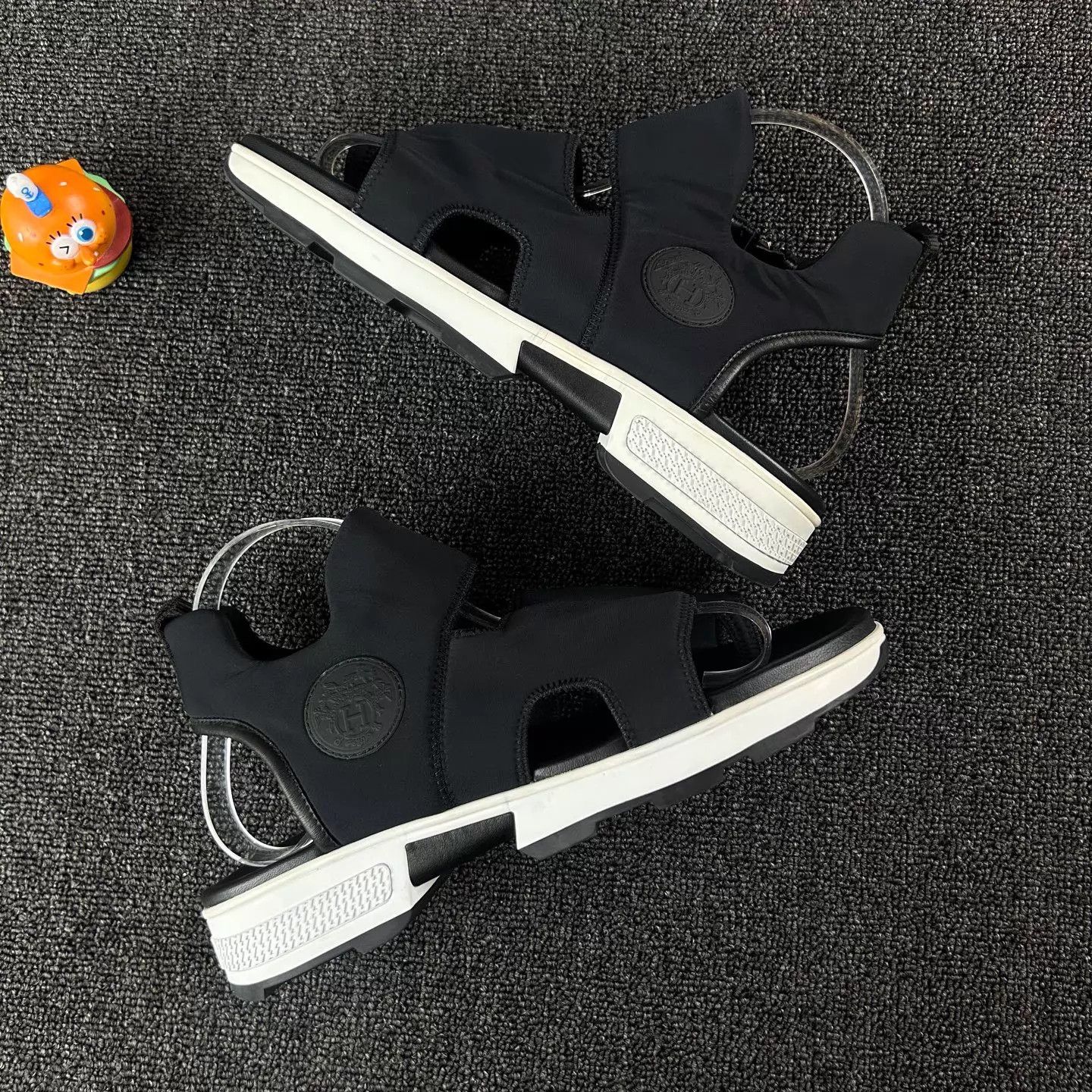 Hermes Hermes Black Sandals Size 41.5 (Gently Used, Minimal Logo) Size US 8.5 / EU 41-42 - 4 Thumbnail