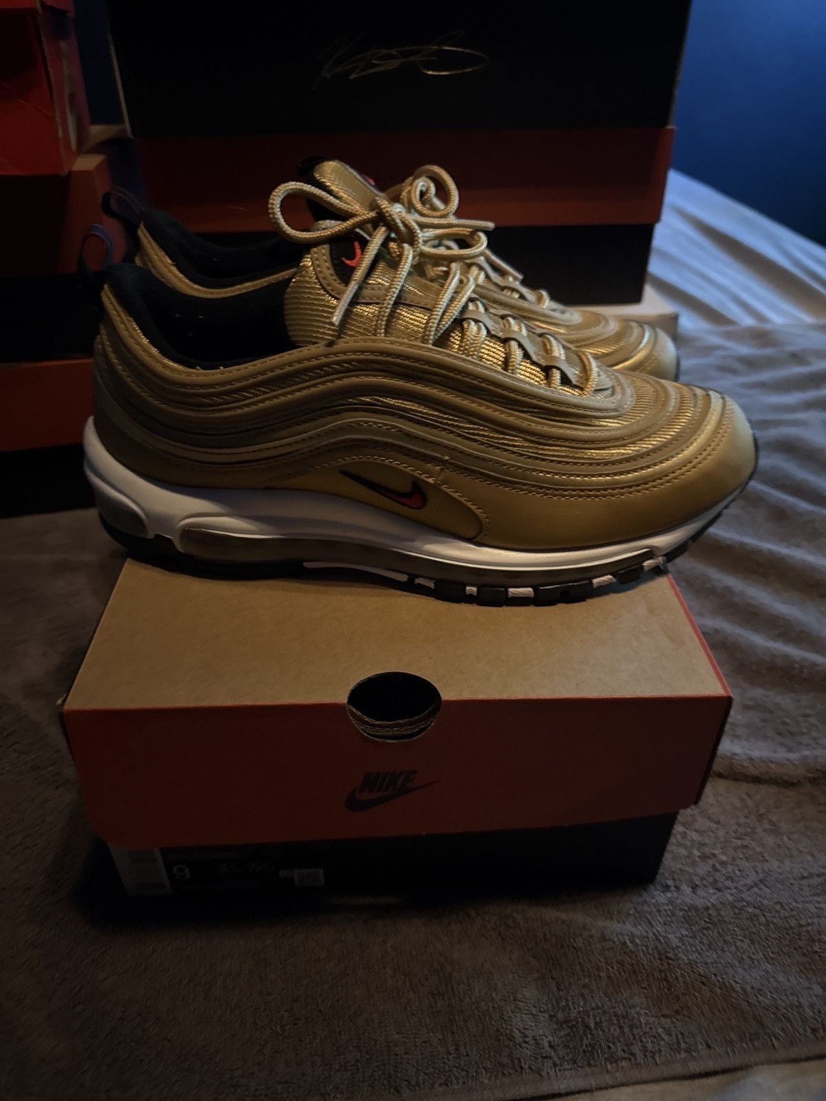Nike Nike Air Max 97 Metallic Gold Size US 9 / EU 42 - 2 Thumbnail