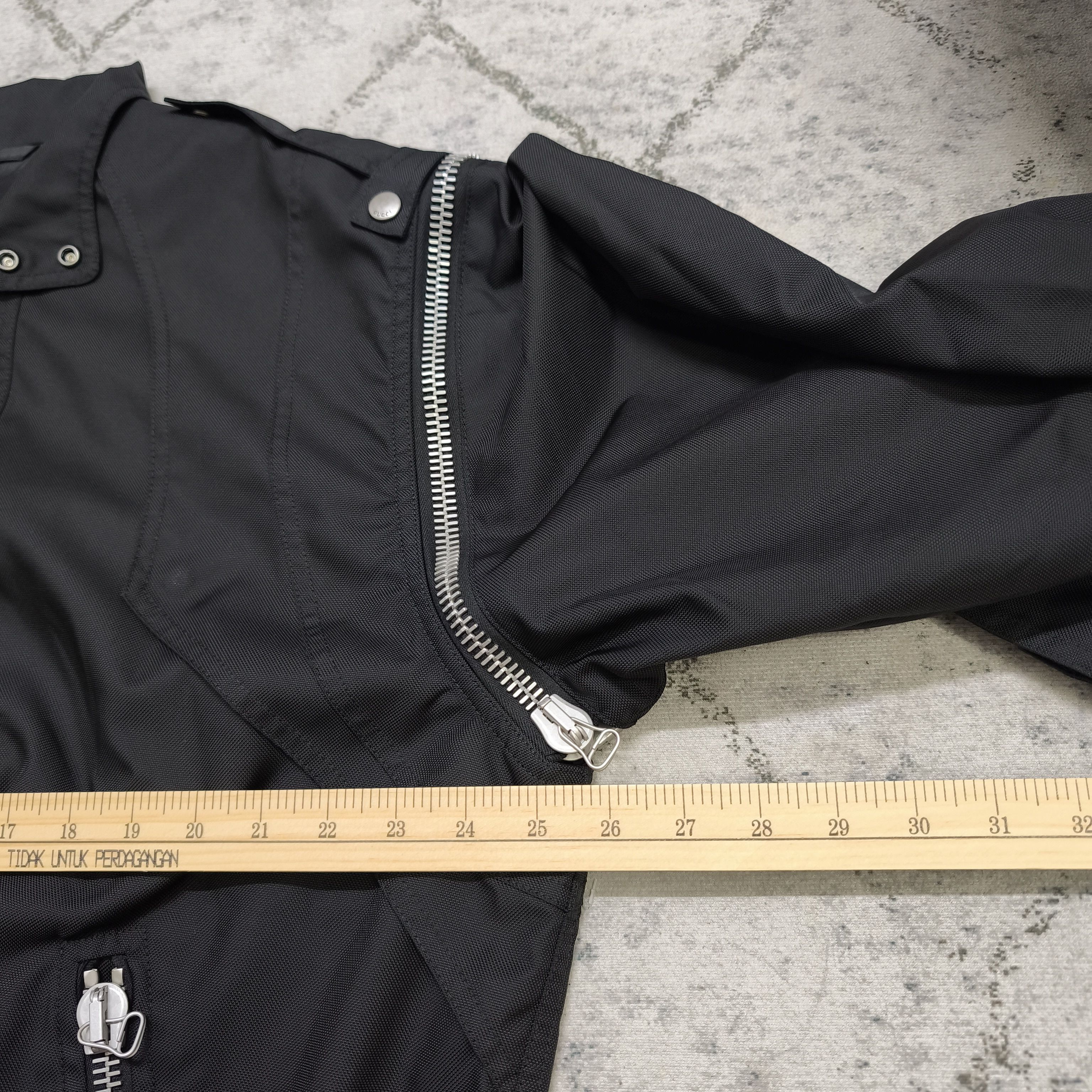 Gucci 'Gucci Metamorfosi' Jacket with detachable sleeves Size US L / EU 52-54 / 3 - 3 Thumbnail
