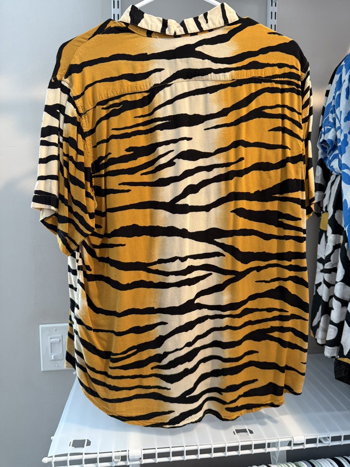 Supreme Tiger Print Supreme 18SS Size US M / EU 48-50 / 2 - 4 Thumbnail